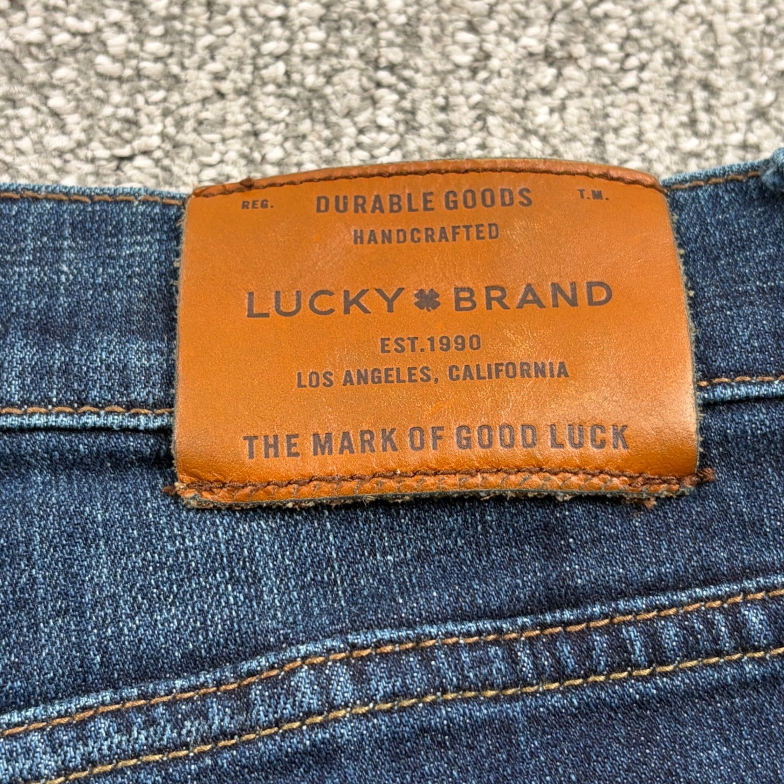 Lucky Brand 221 Straight Jeans Mens 34×30 Dark Wash Blue Denim 7MC1031
