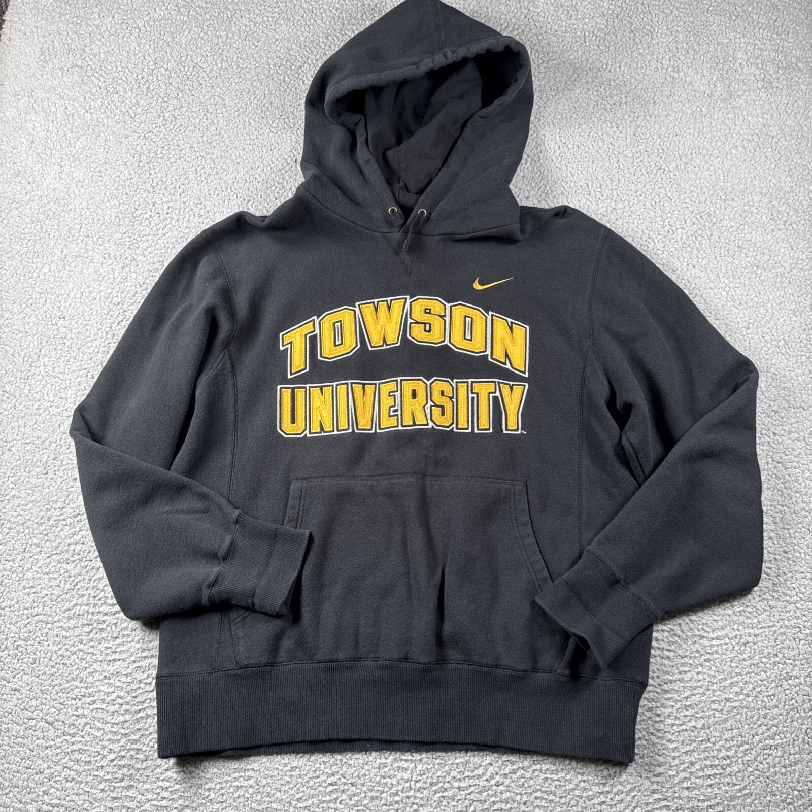 Nike Towson University Hoodie Mens M Tigers Team Logo Sweatshirt Black Yellow