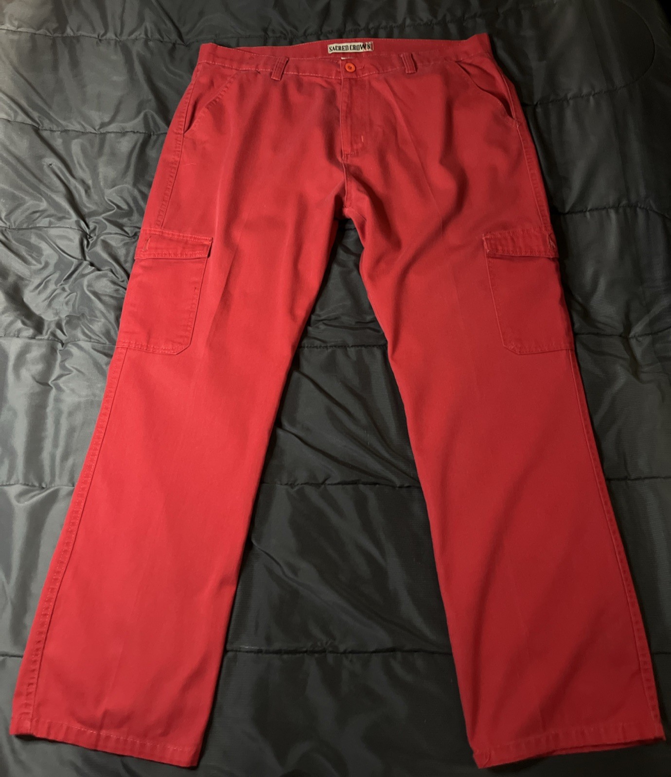 Sacred Crown Cargo Pants Red Size 38W 29L