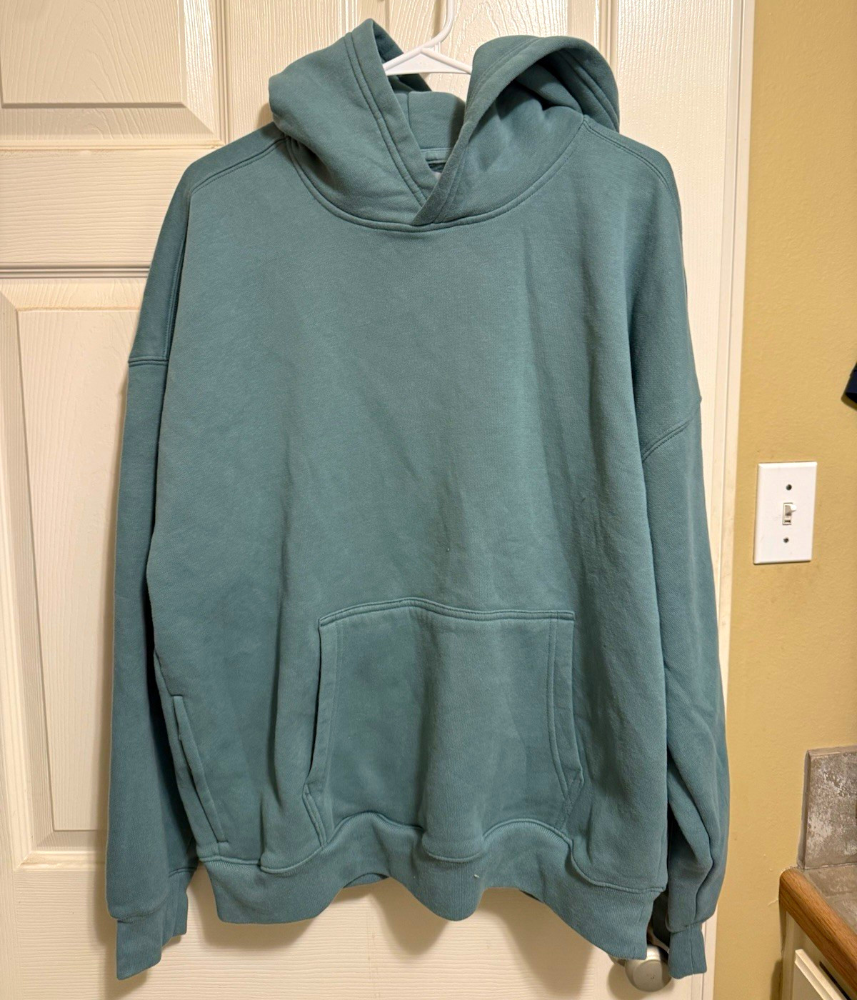 Hollister Men’s Green Solid Boxy Fit Pullover Hoodie w/ Pockets XL