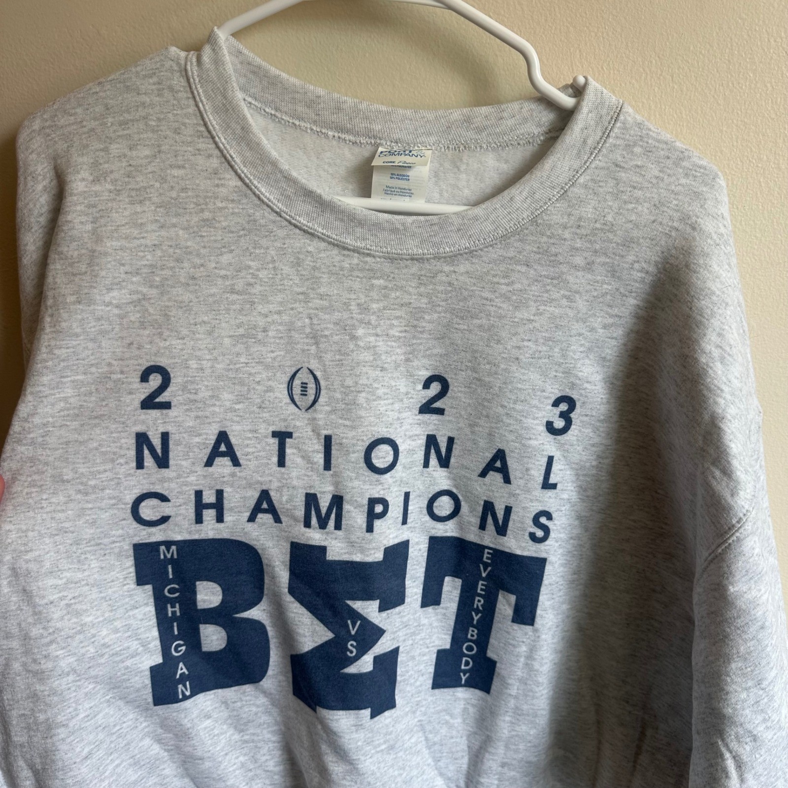 Port & Company Sweatshirt Mens XL Gray 2023 National Champions Michigan BET Crew