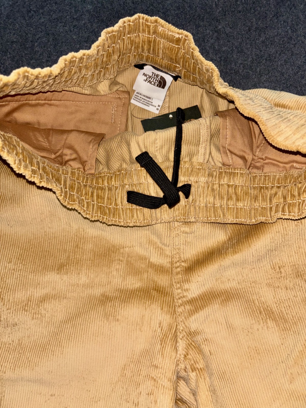The North Face UTILITY CORDUROY Easy Shorts. M