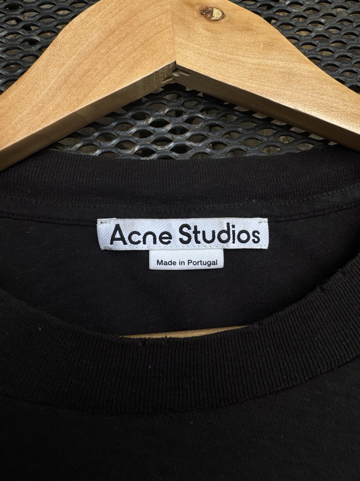 Acne Studios AUTHENTIC Stockholm 1996 Graphic Black T-Shirt – M