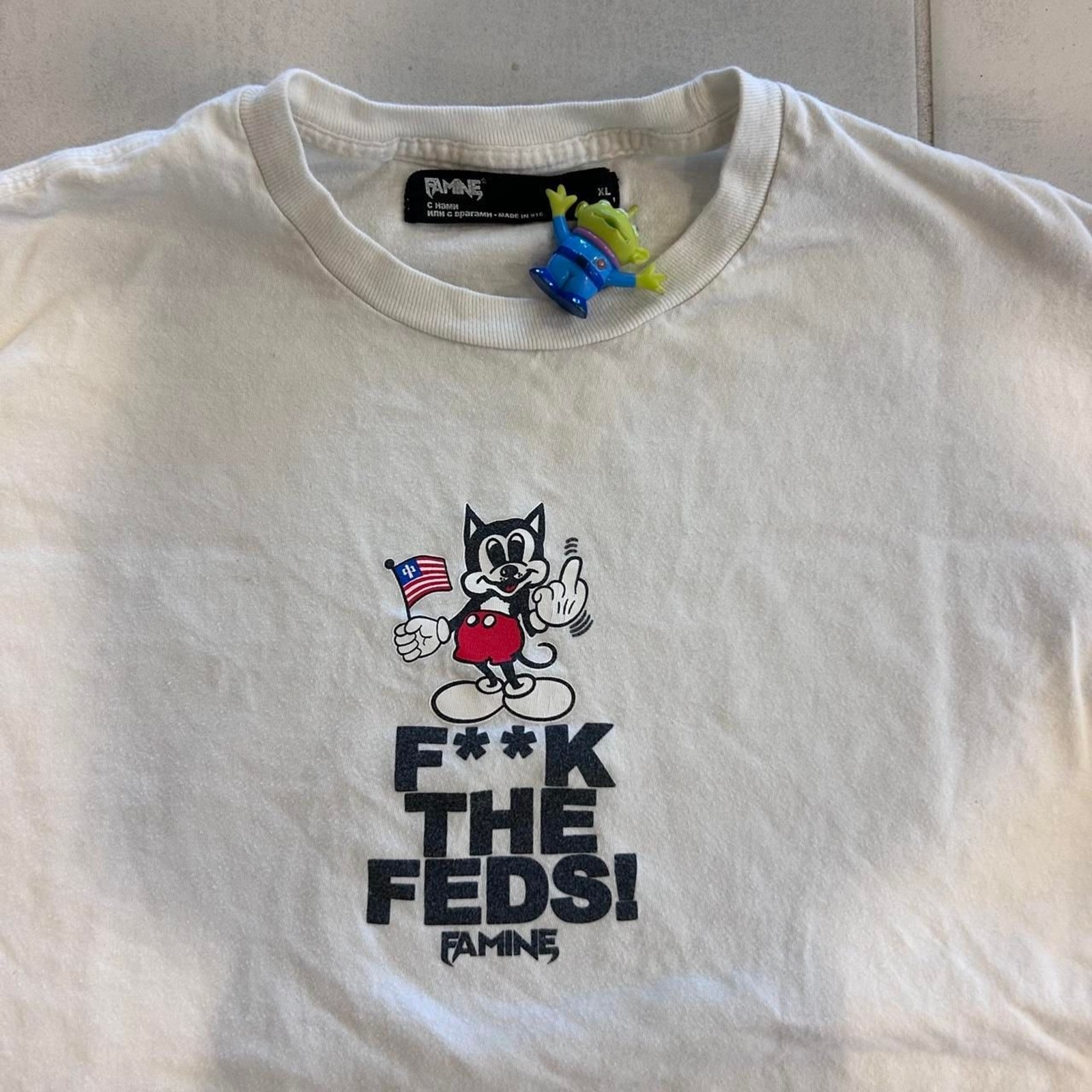 Unbranded Men’s White and Cream T-shirt