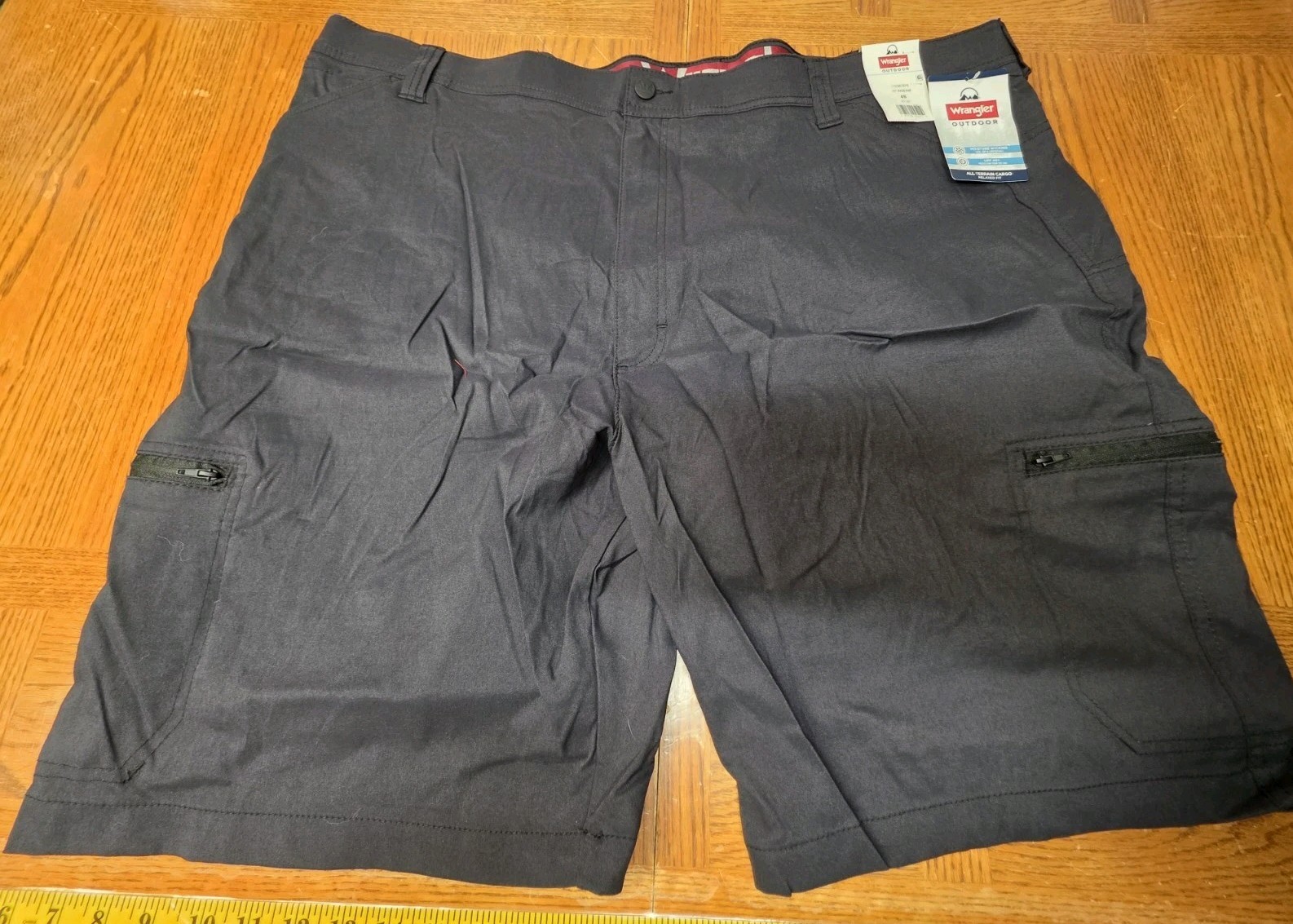 Wrangler Cargo Shorts Men’s RELAXED FLEX Nylon Blend Size 48 X 10” Black