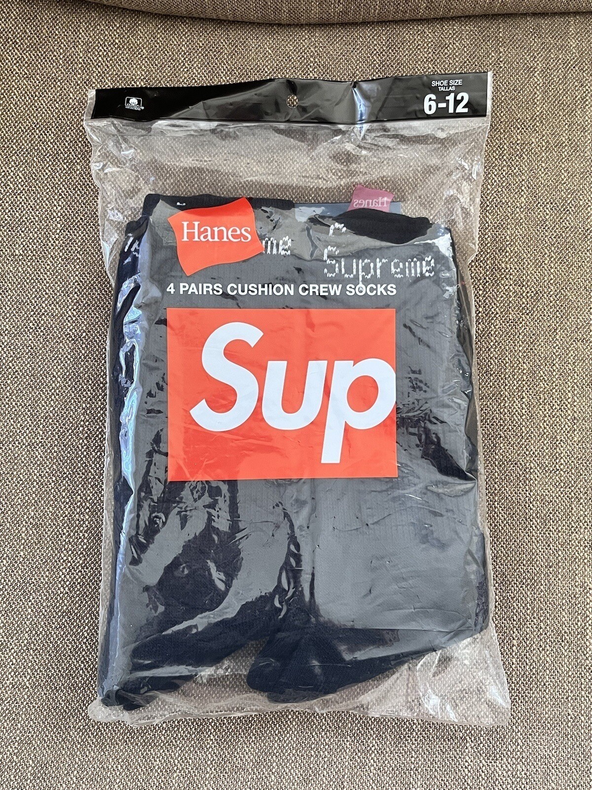 Supreme x Hanes Crew Socks 4 Pack 8 Socks Black Cushioned Size 6-12 New 2026