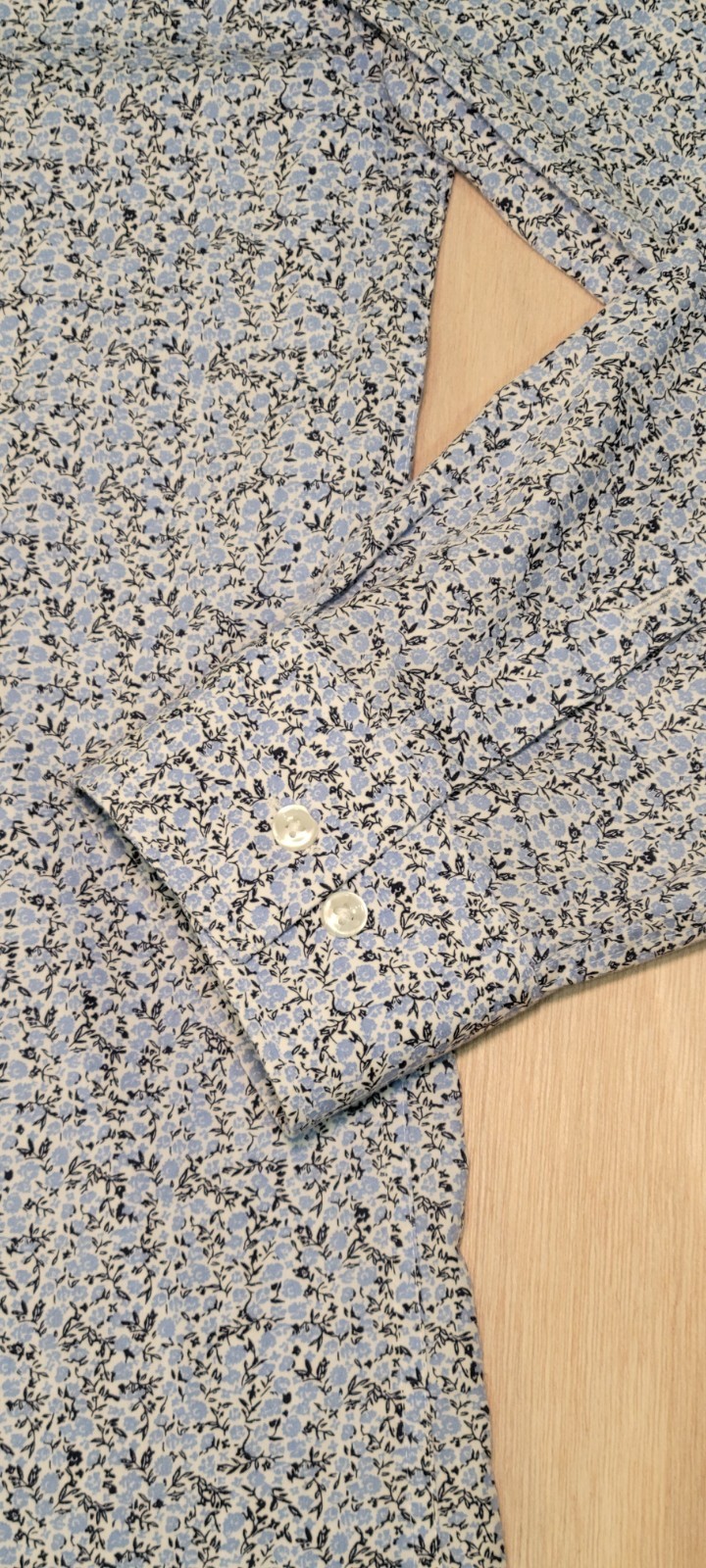 Hugo Boss Slim Fit Floral Button Up Shirt Mens 17 43 Blue Long Sleeve Cotton