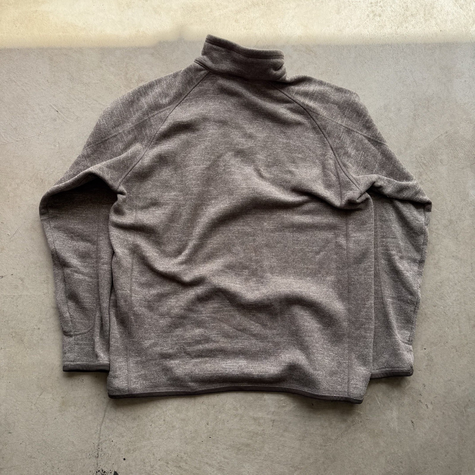 2000s men’s Brown Patagonia fleece quarter zip pullover sweater tagged XL