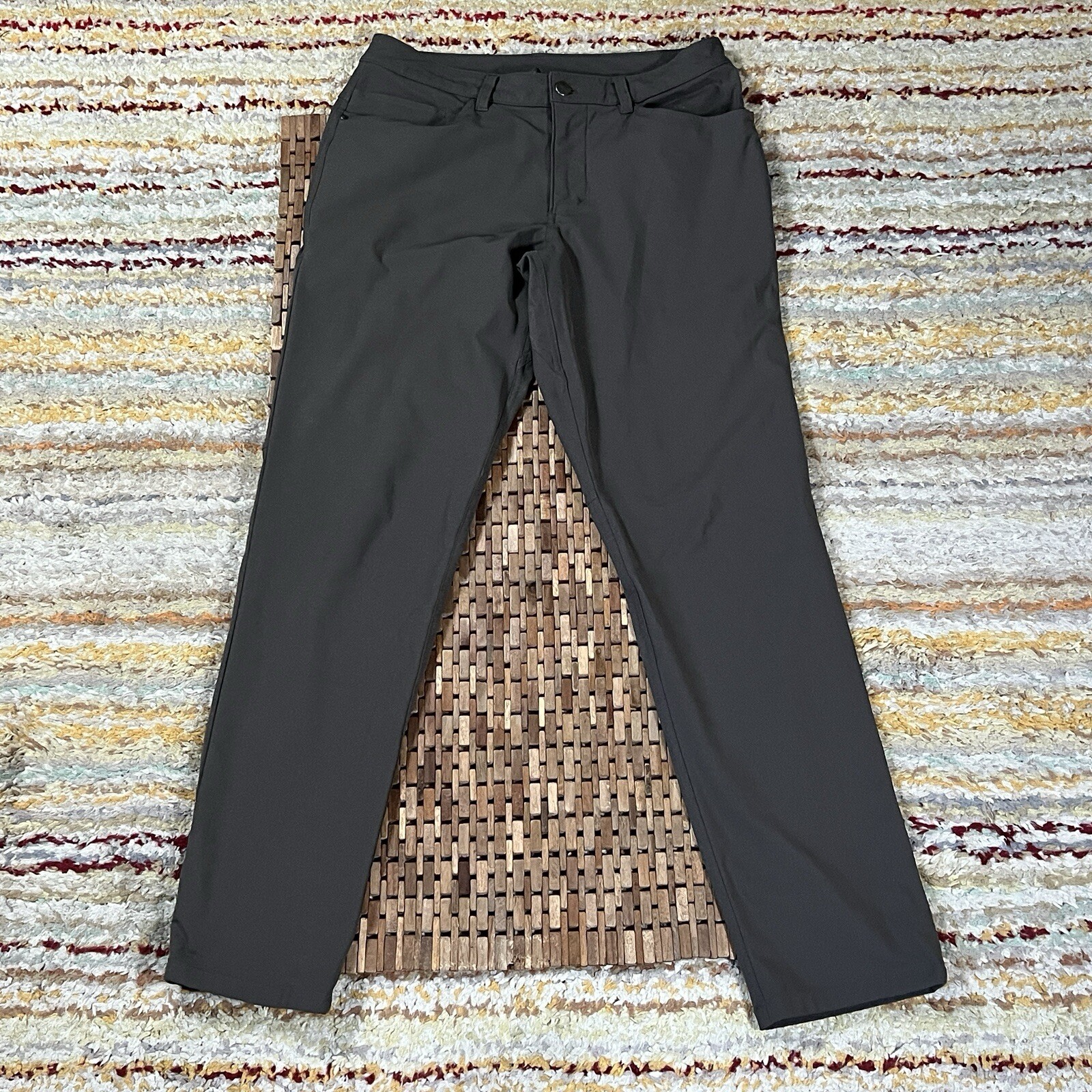 Lululemon Commission Pants Men’s 30×30 Slim Dark Olive Green Chino Warpstreme
