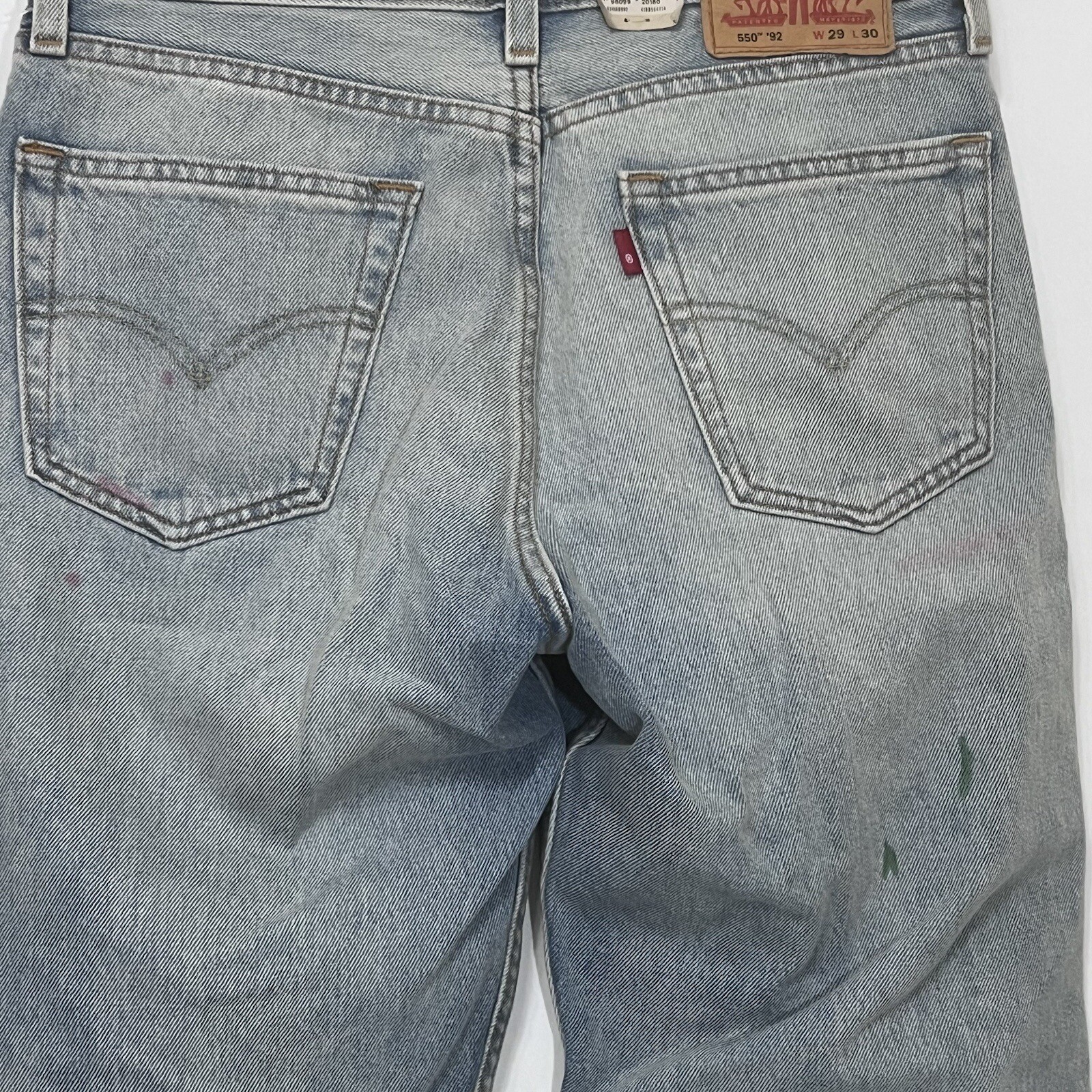 Levis 550 92 Relaxed Fit Taper Jeans Light Wash Blue Denim Paint Pants Men 29×30