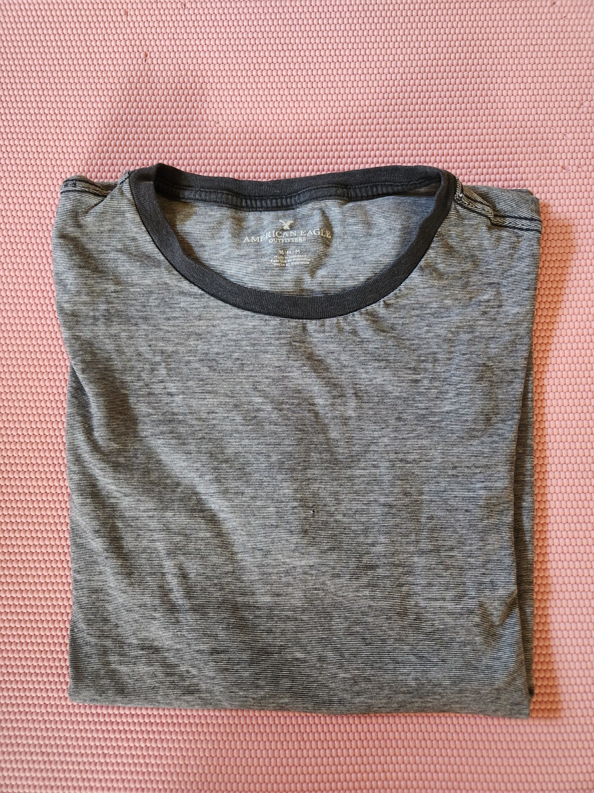 American Eagle Outfiters Men’s Slate Gray Heathered T-Shirt Size M