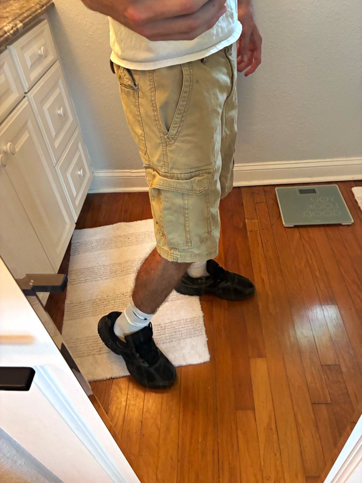 St. John’s Bay Men’s Cargo Shorts Beige Cotton Canvas Flat Front Zip