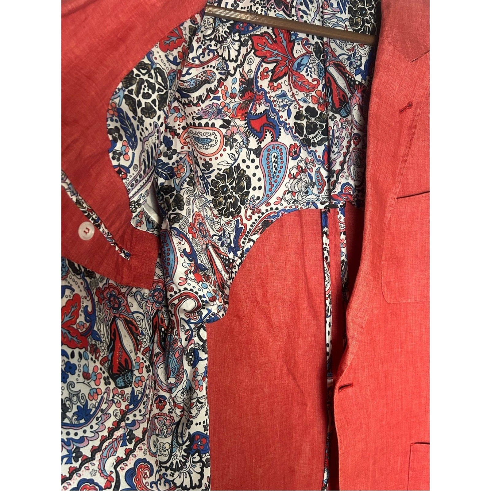 Robert Graham 100% Linen Men’s Blazer With Paisley Print lining In Coral Size 42