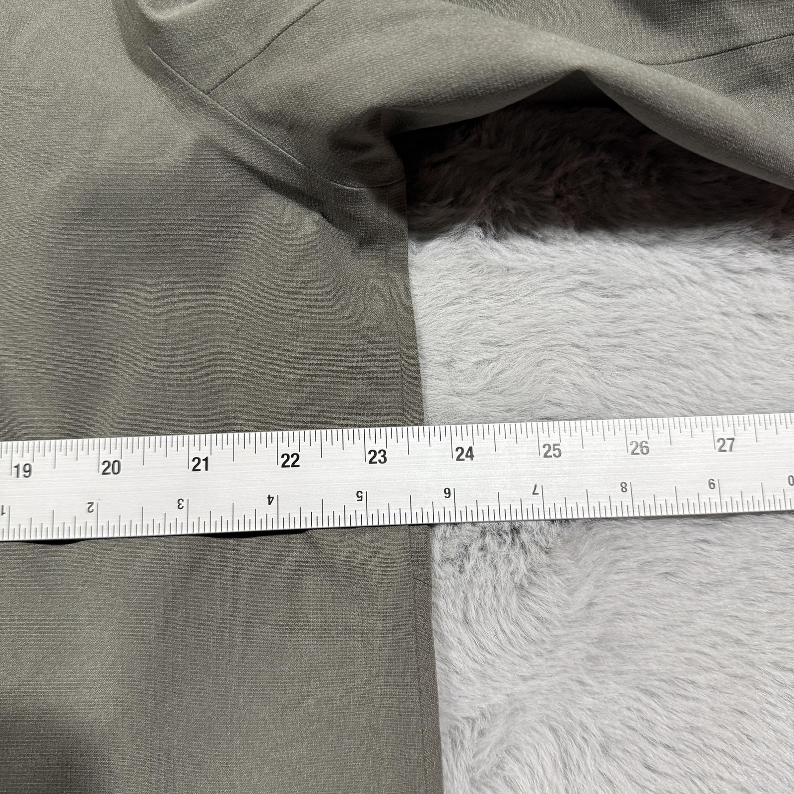 Lululemon Trench Coat Mens Medium Gray Waterproof Windbreaker Long LM4AN1S.01