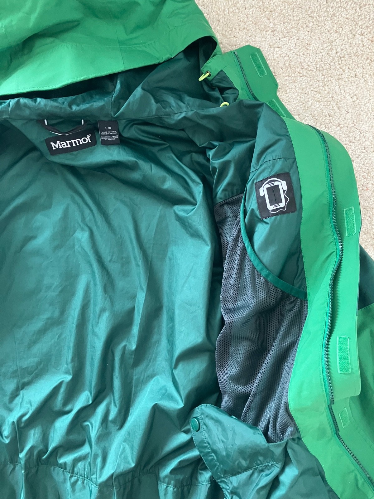 Marmot Precip rain jacket men’s large