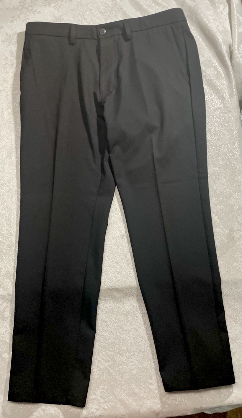 Haggar H26 Pants, Mens 36×30 Black Straight Hi Quality Dress Pants. Never Worn.