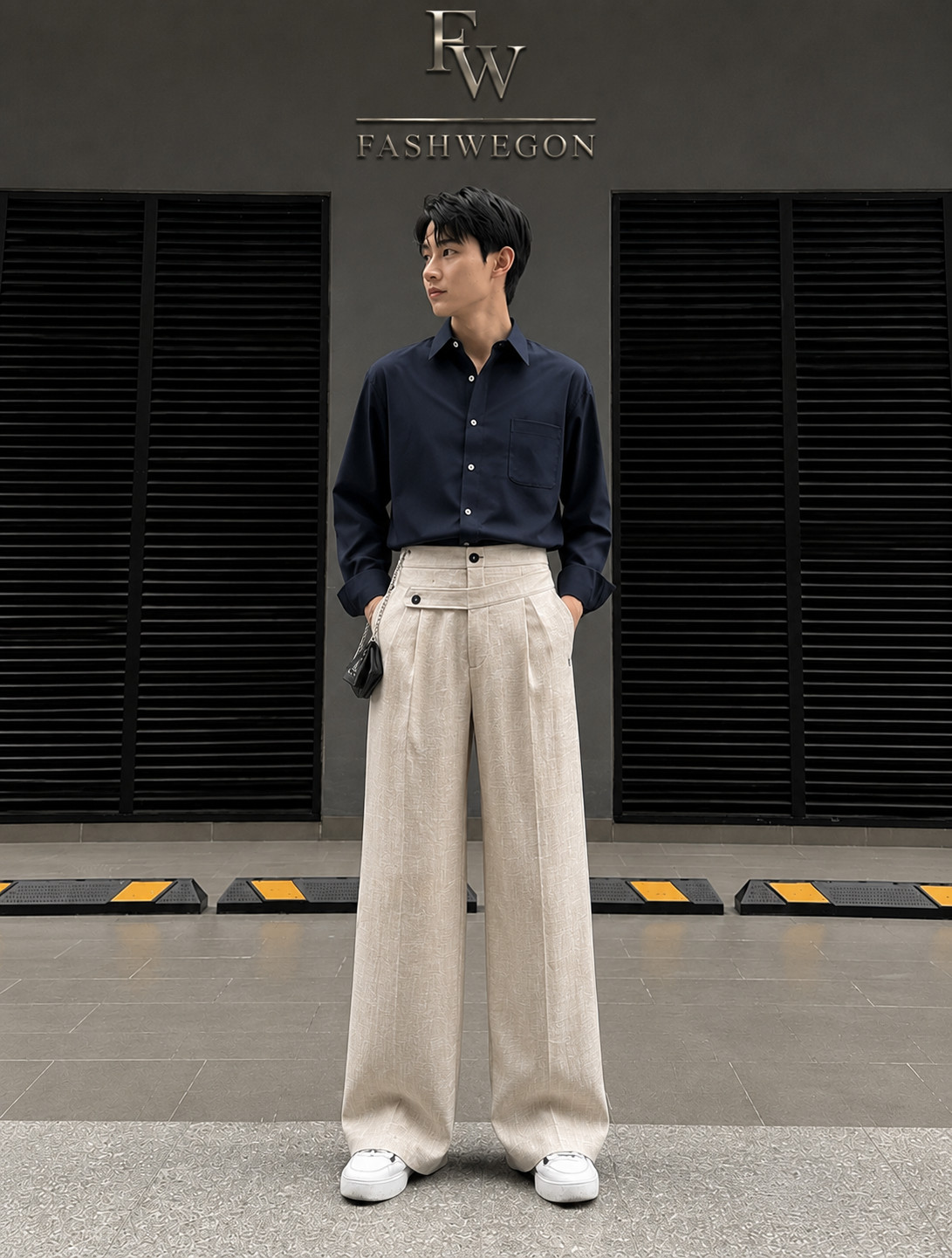 FASHWEGON Men’s Beige Linen Wide Leg Pleated Trousers