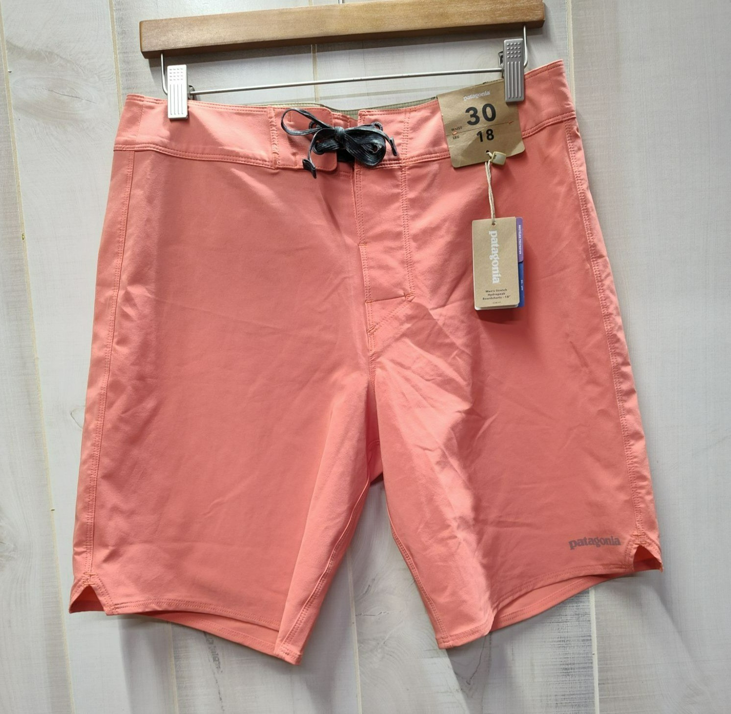 NWT Patagonia Mens 30 Hydropeak Boardshorts 18 In Spiced Coral Swim Trunks