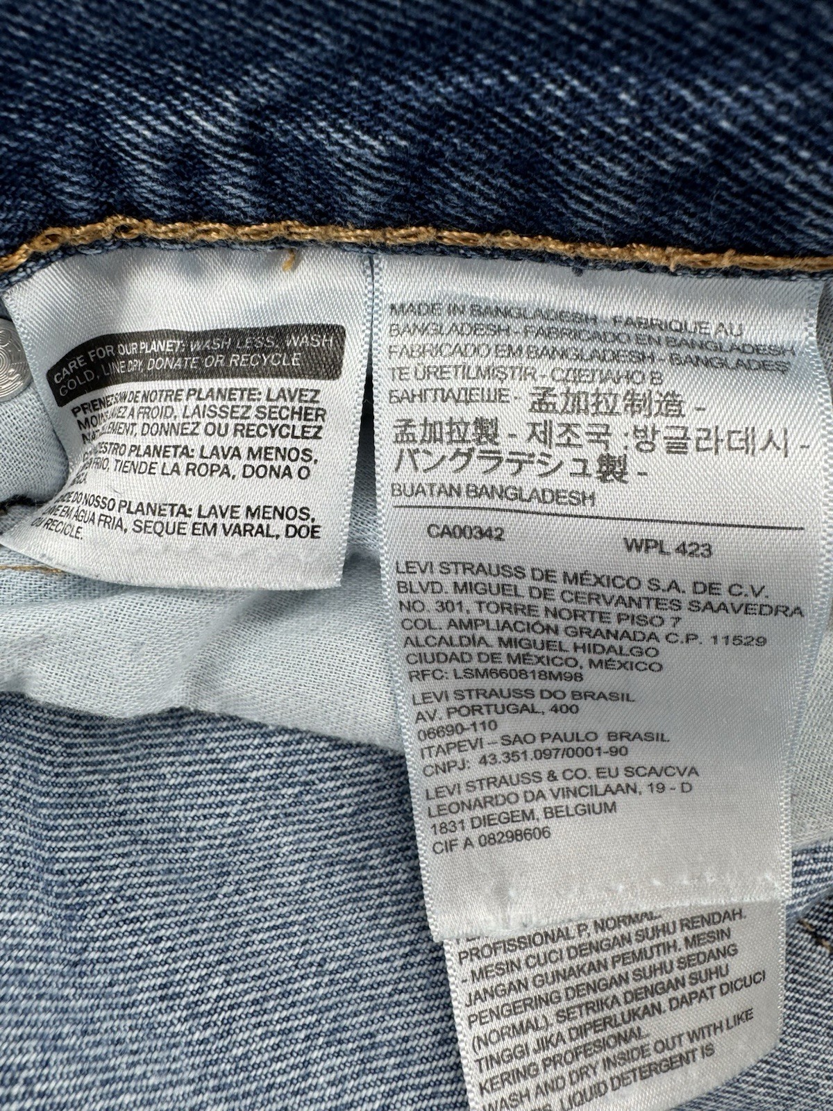 Levi’s 550 Size 38×32 Blue Denim Jeans Regular Fit Straight Leg Red Tab