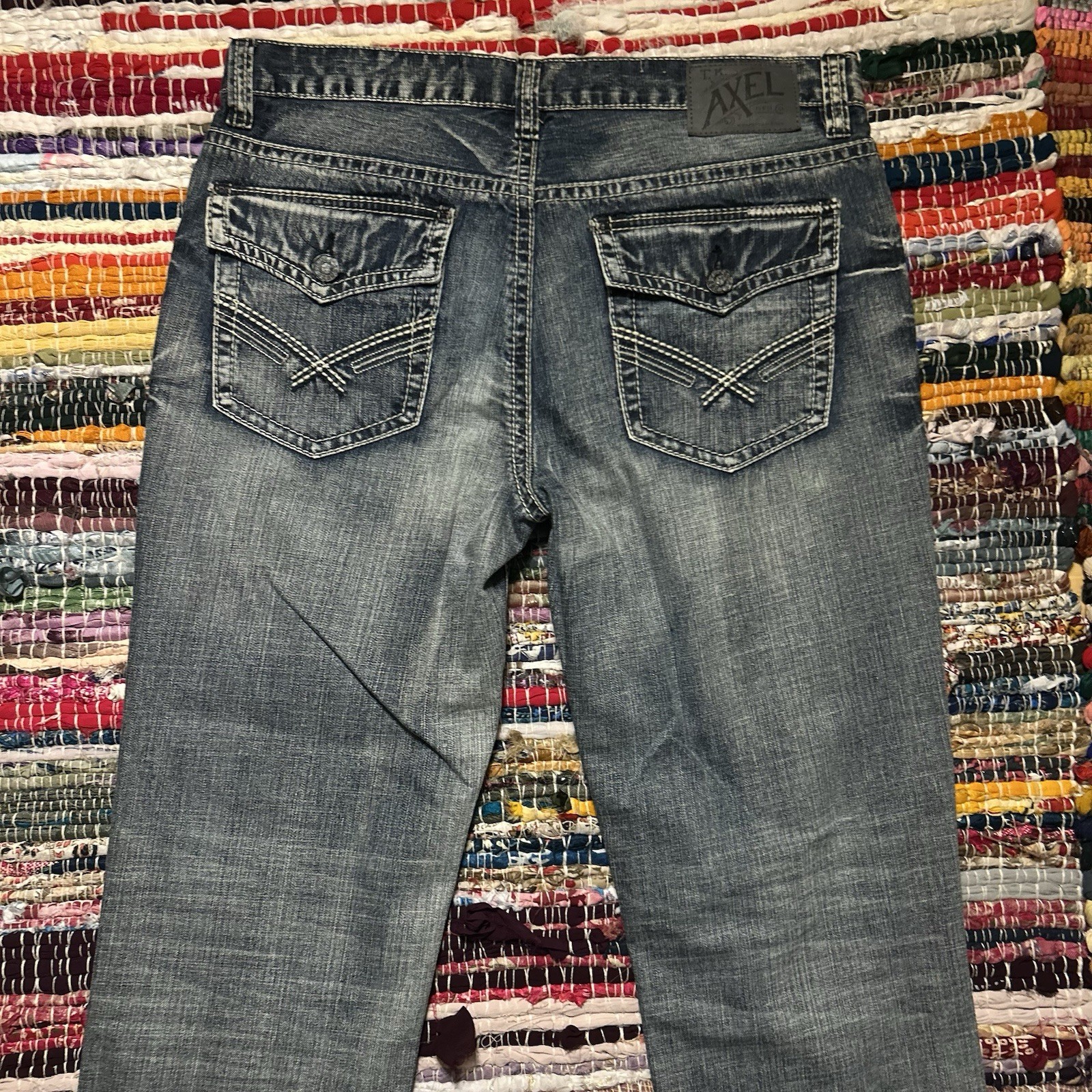 T.K. Axel Men’s Blue Medium Wash Relaxed Straight Denim Jeans 5-Pocket 34×30