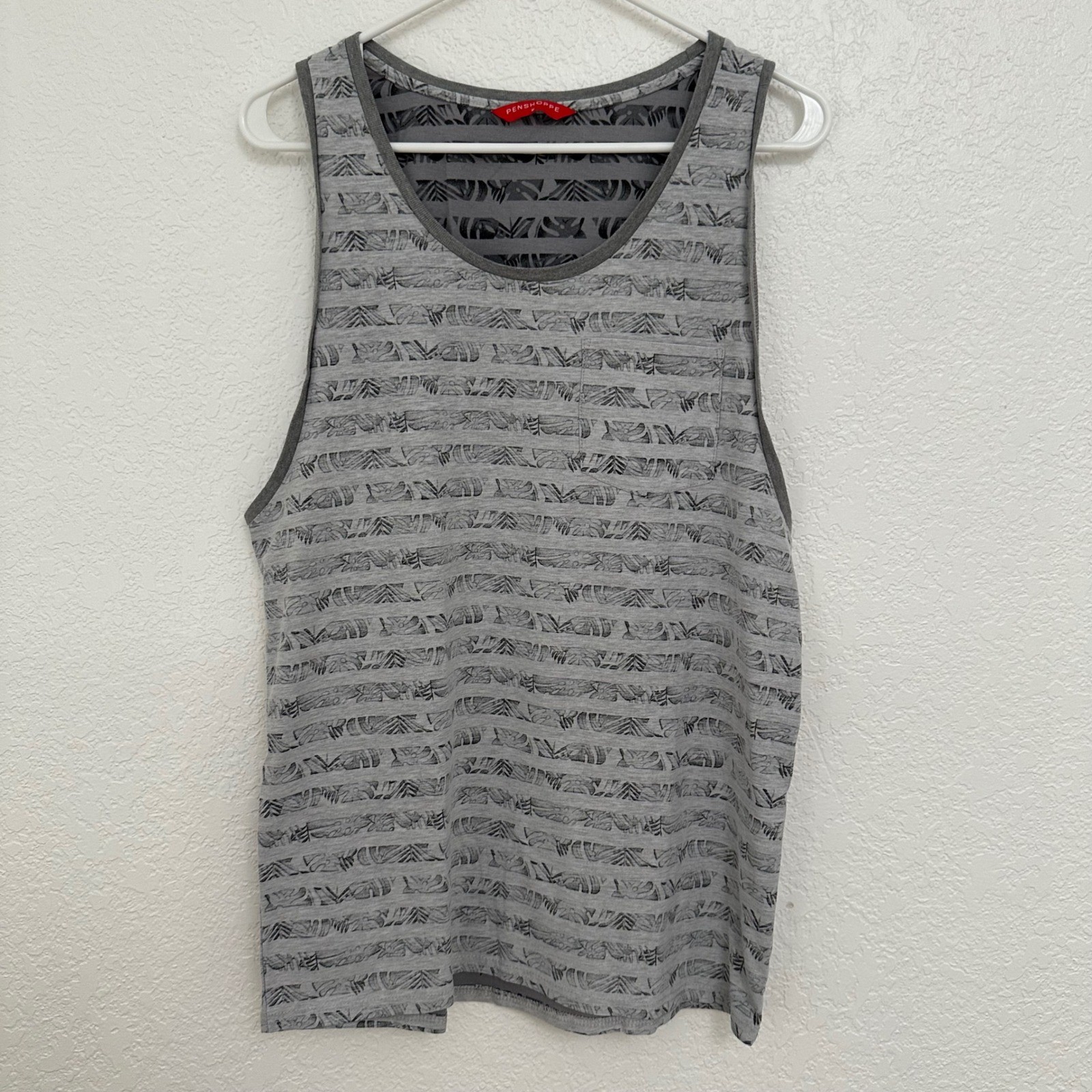 Penshoppe Mens Gray Tribal Leaf Print Tank Top Chest Pocket Size M Sleeveless