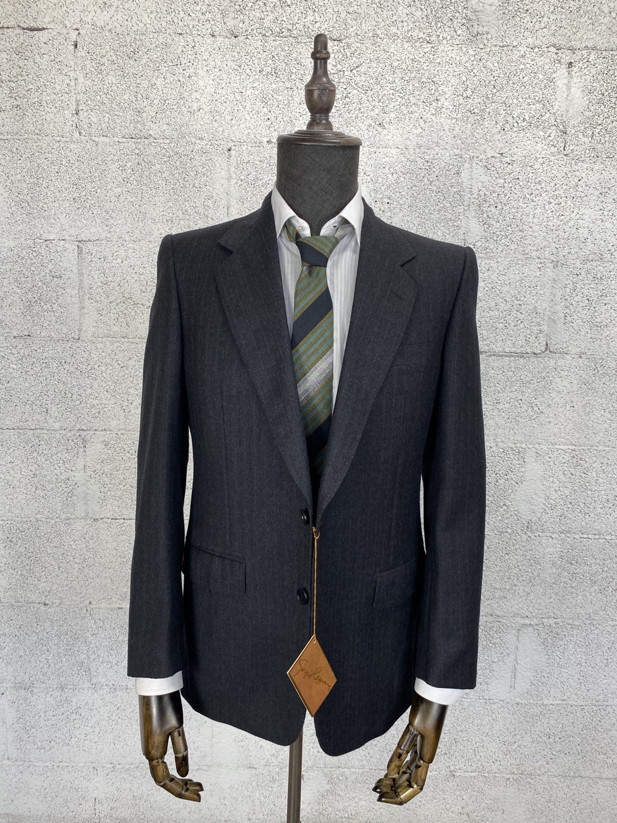 Giorgio Reggiani men’s dress size 46 drop 6 100% merino wool Made in Italy