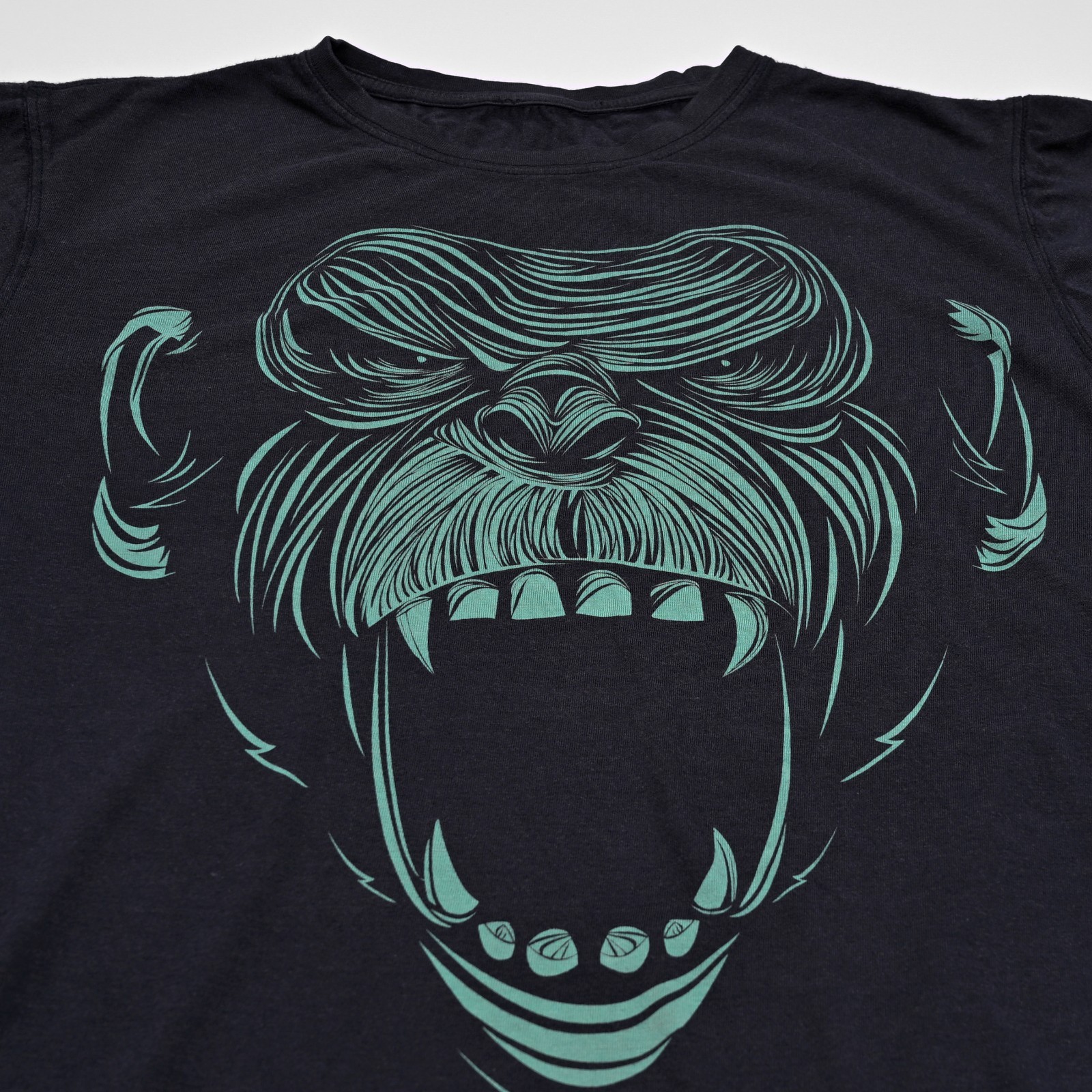 Onnit T-Shirt Men’s Small Work Out Bamboo Performance Energy Gorilla Tee Gym