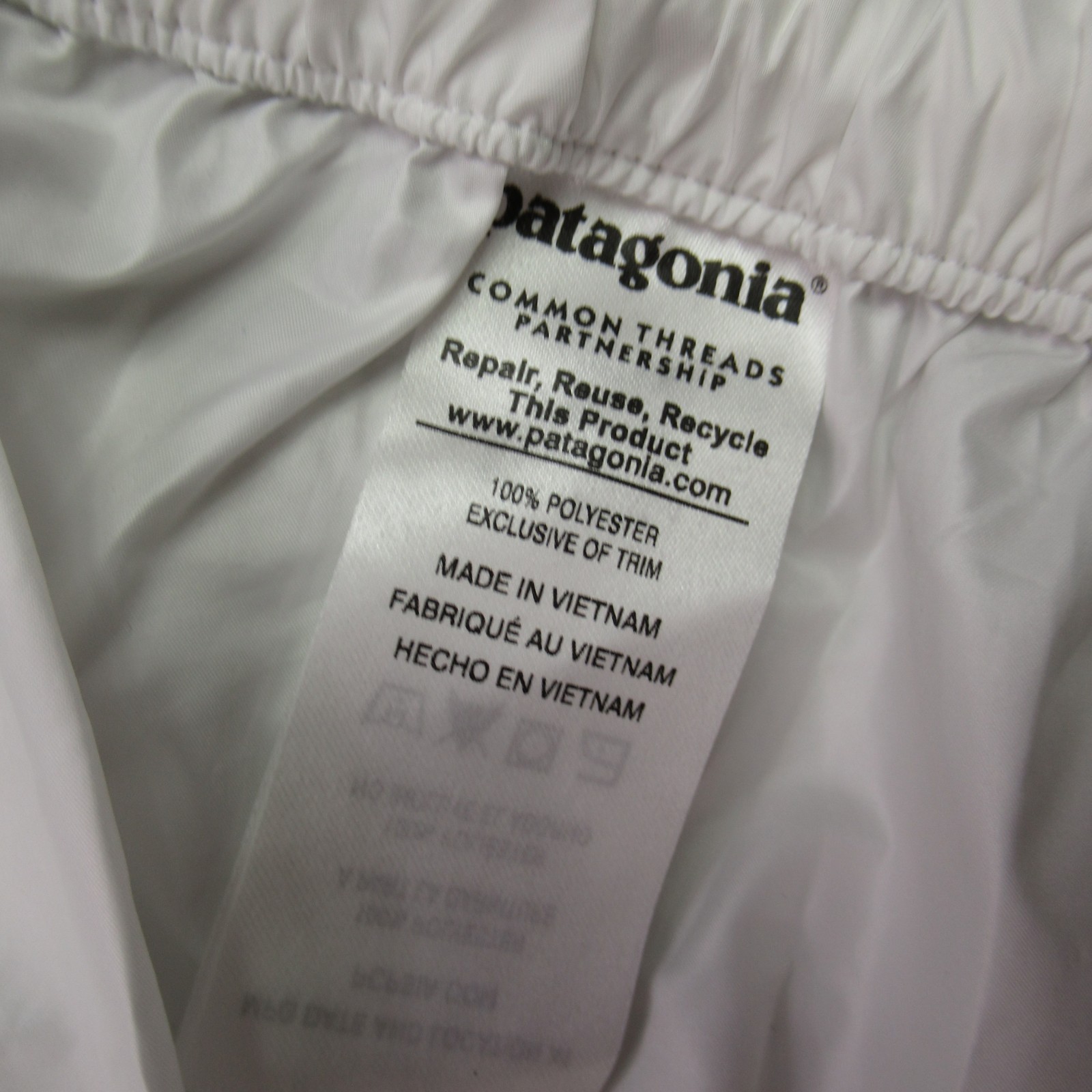 Patagonia Shorts Mens Medium Outdoor Workout Activewear Lightweight White