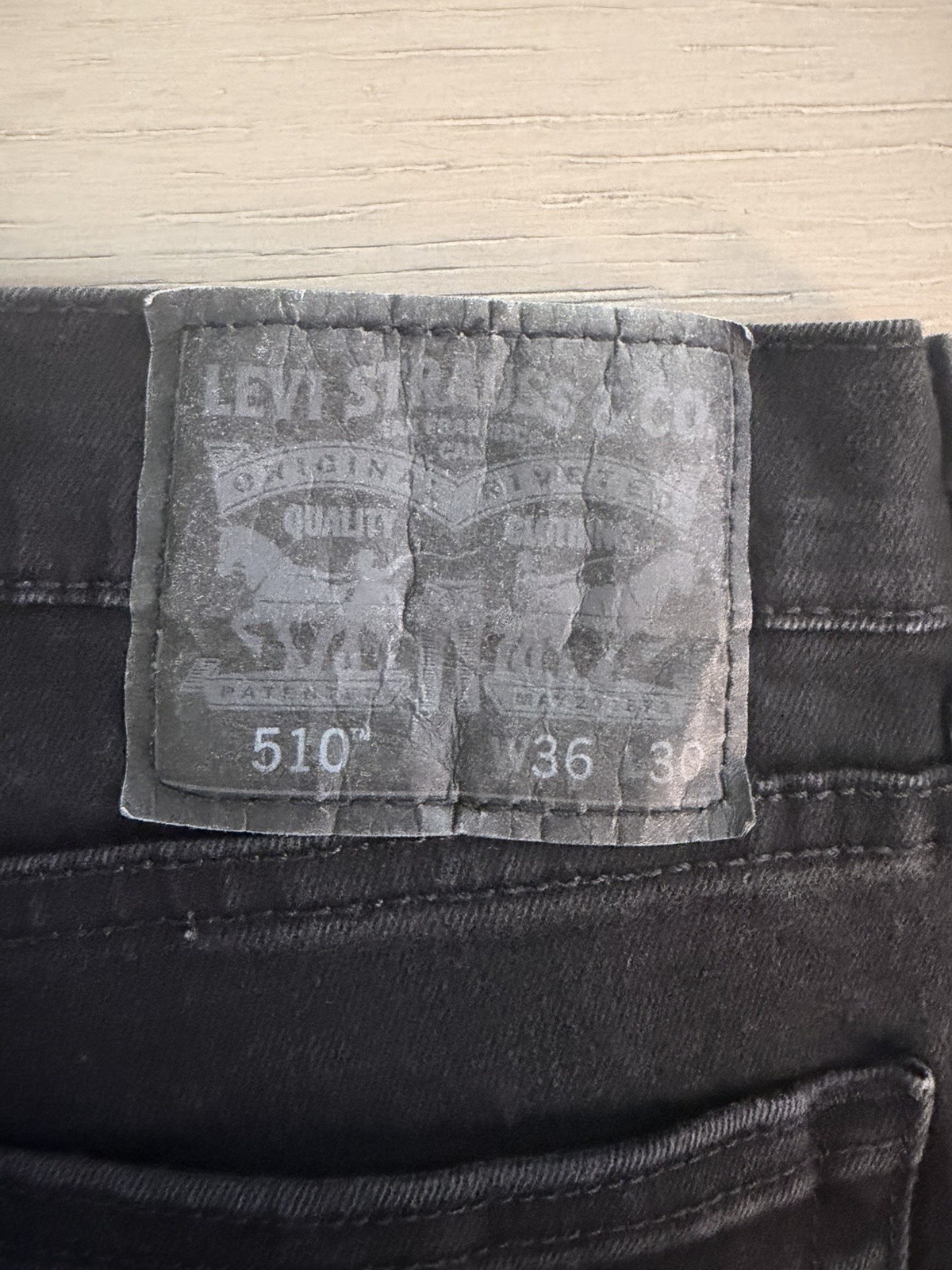 Levis 510 Skinny Fit Mens Jeans Black Denim Pants 36×30 NWT 055104173
