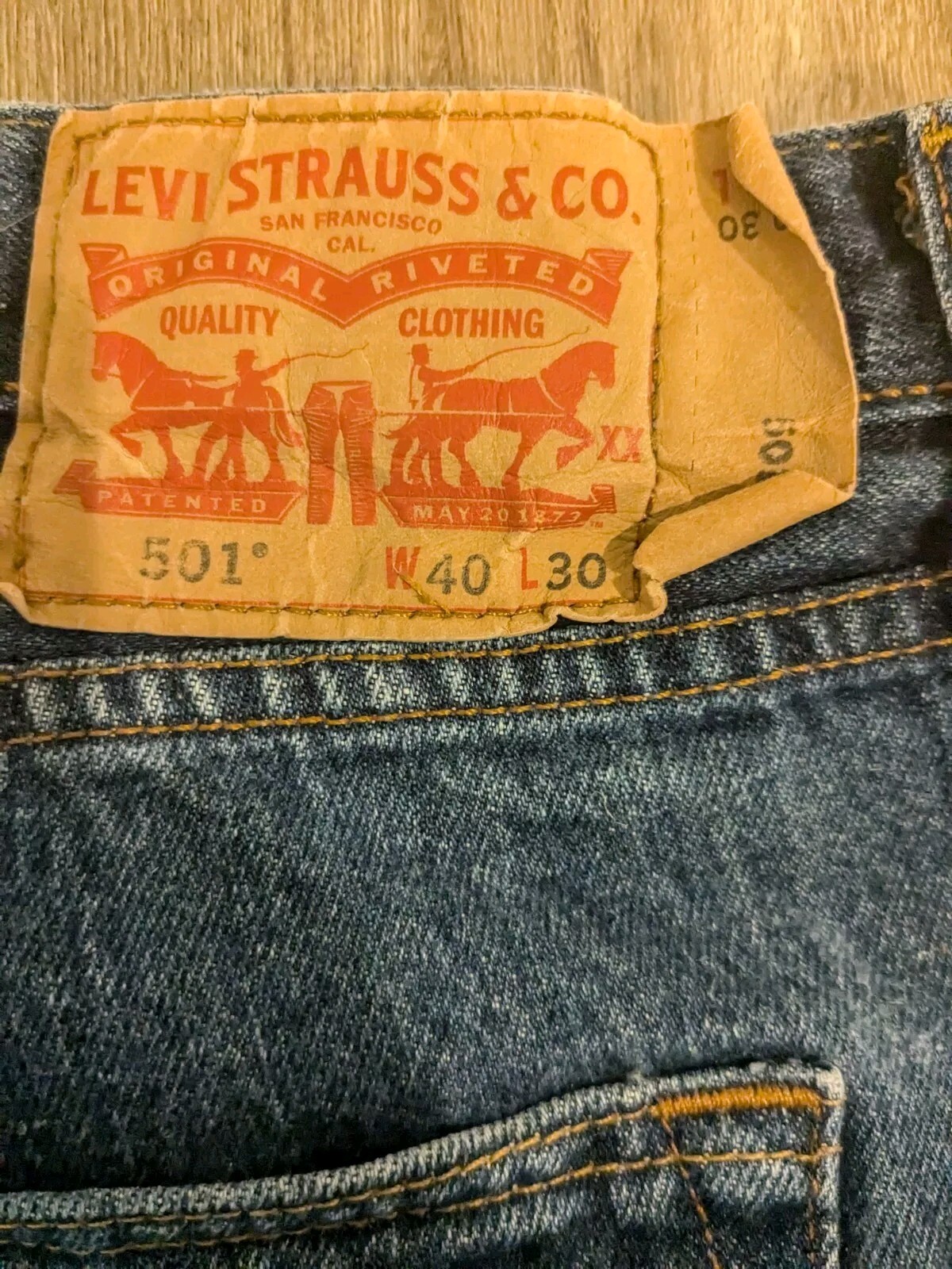 Levi’s 501 Button Fly Classic Blue Jeans Men’s Size 40×30 Straight Regular Fit