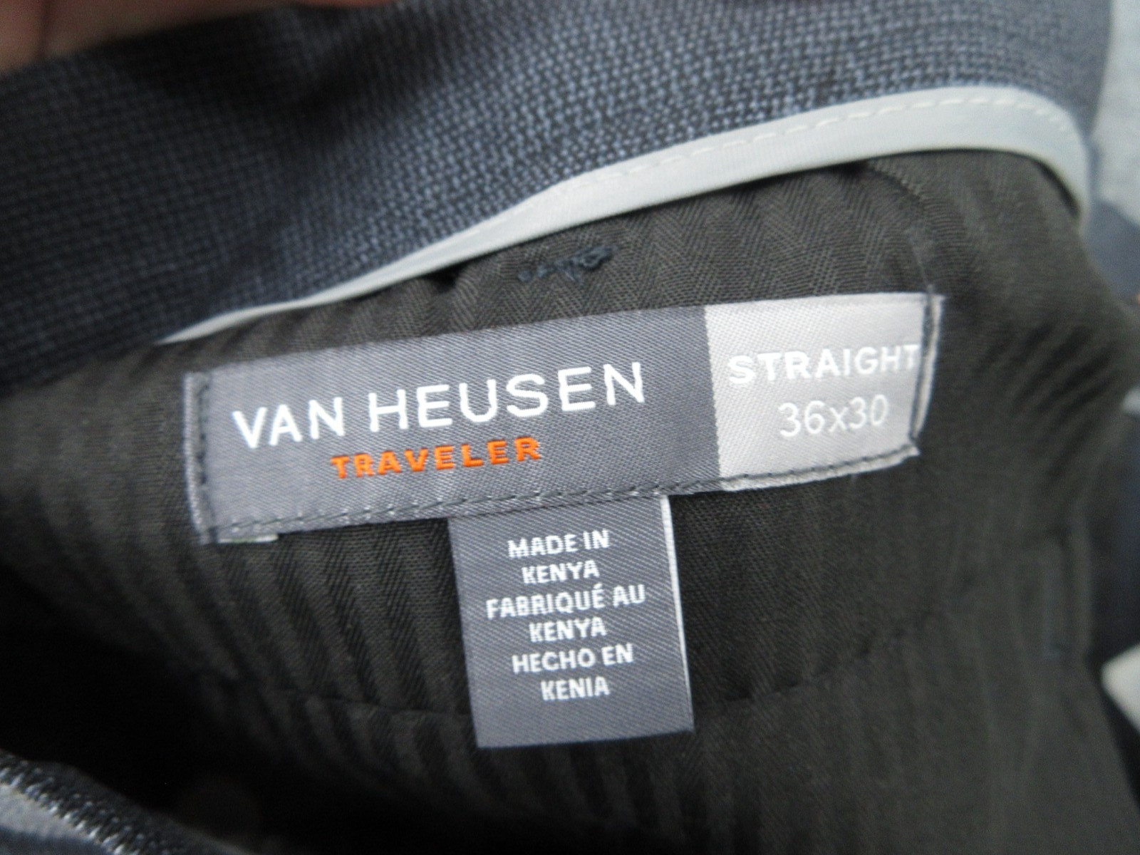 Van Heusen Traveler Pants Mens 36×30 Blue Straight Fit Wicking Trousers NEW