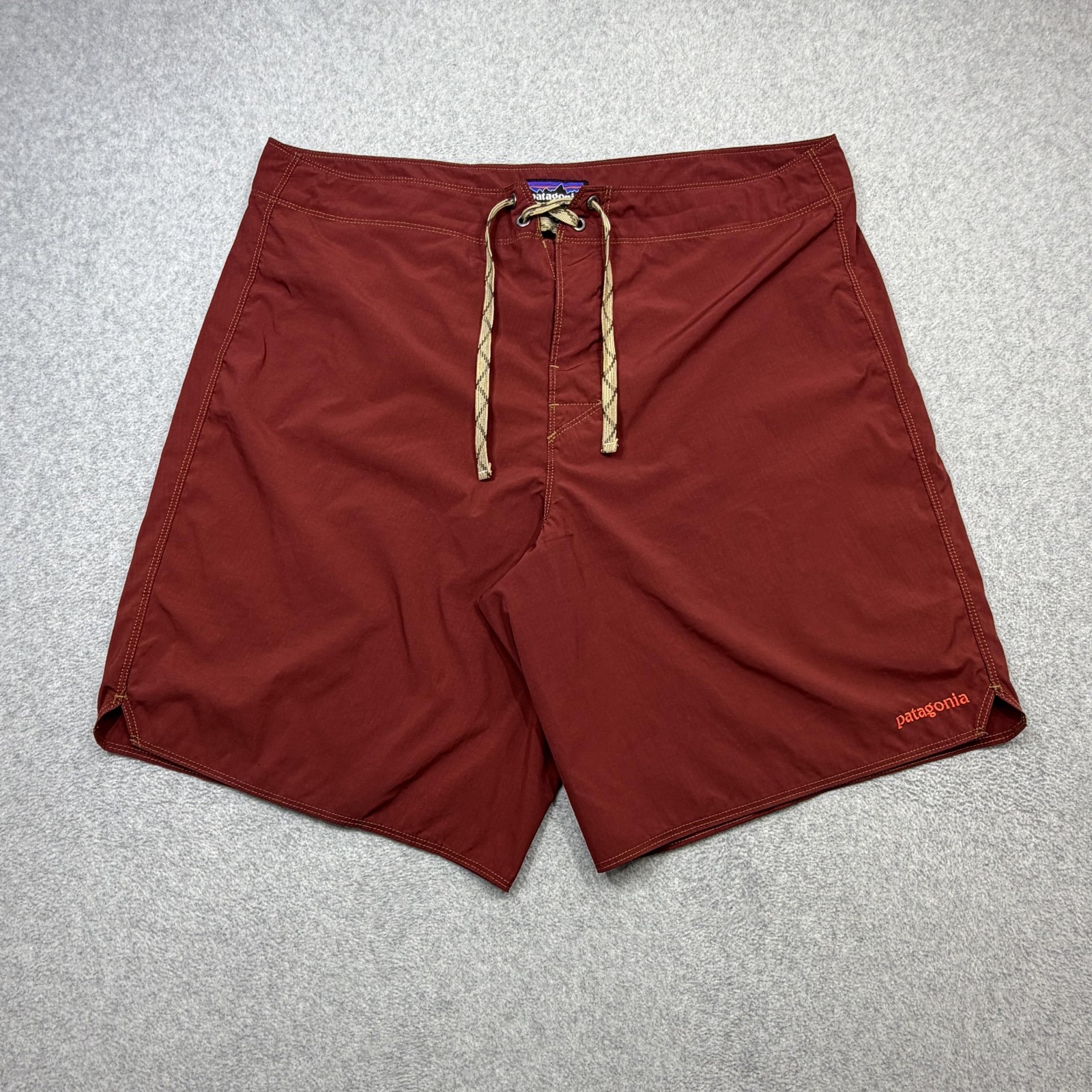 Patagonia Light & Variable Boardshorts Mens 36 Red Swim Trunks Surf Outdoor
