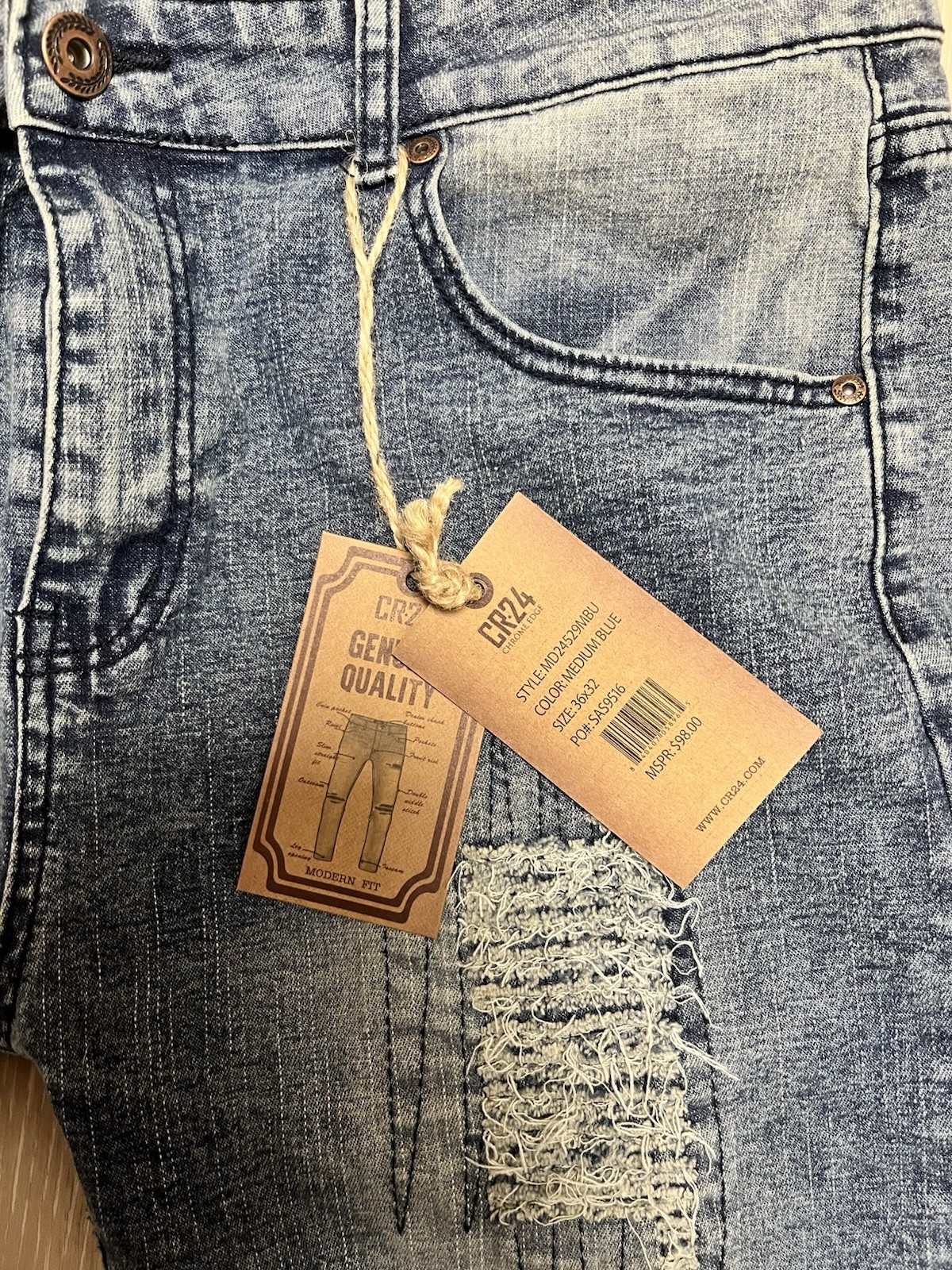 BRAND NEW WITH TAGS MENS CR-24 Size 36/32 Modern Fit Premium Crafted Denim.