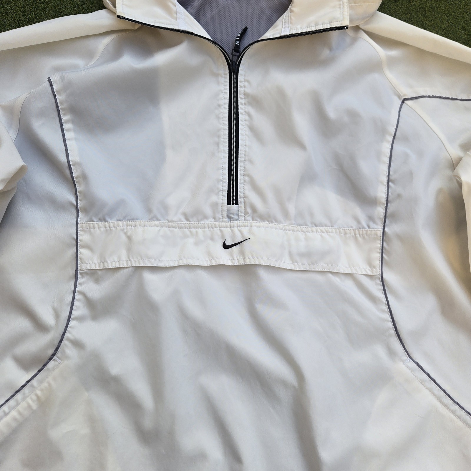 Nike Jacket Men’s XL Ivory Hooded 1/2 Zip Windbreaker