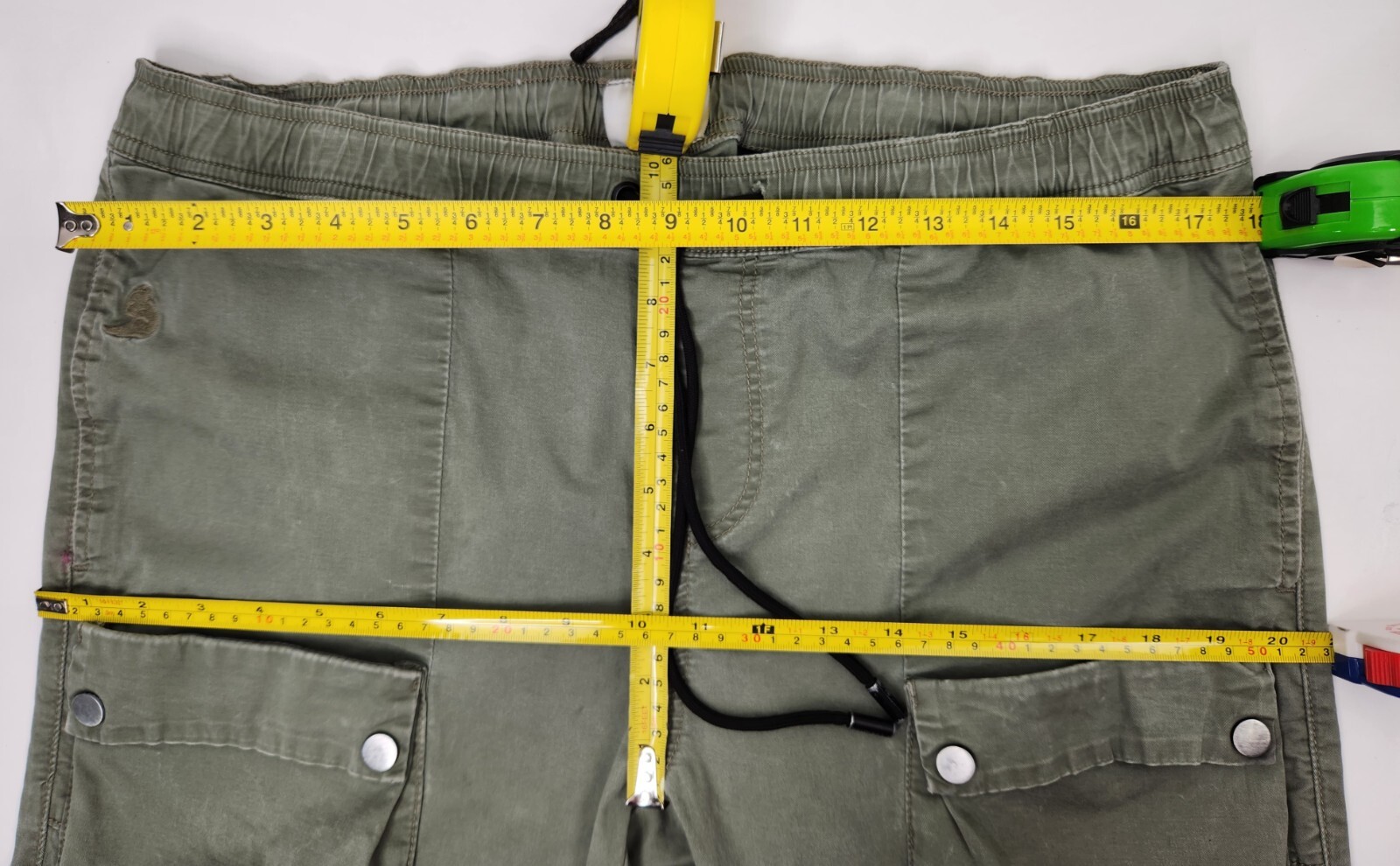 Kuwalla Tee Cargo Pants Men’s Size L / XL Color Olive Stretch