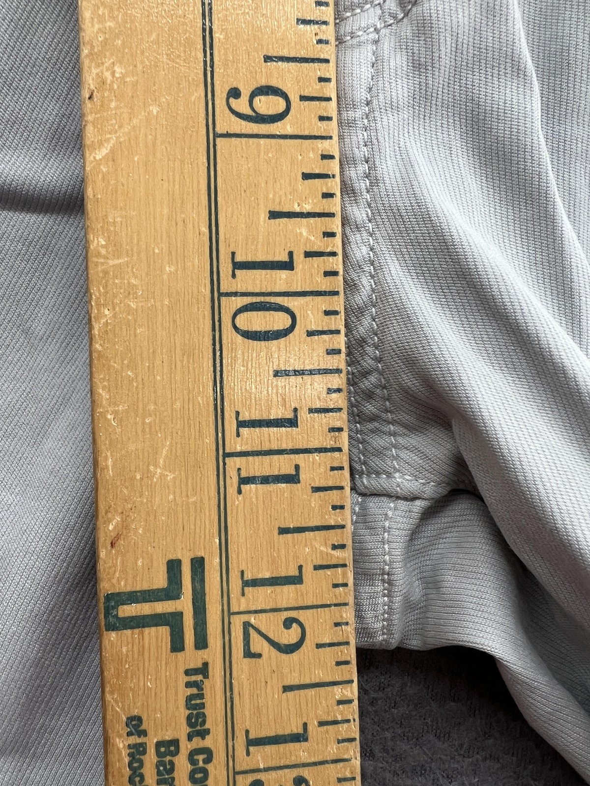 34 Heritage Jeans Mens 38×34 Light Gray Charisma Comfort Rise Tencel Stretch