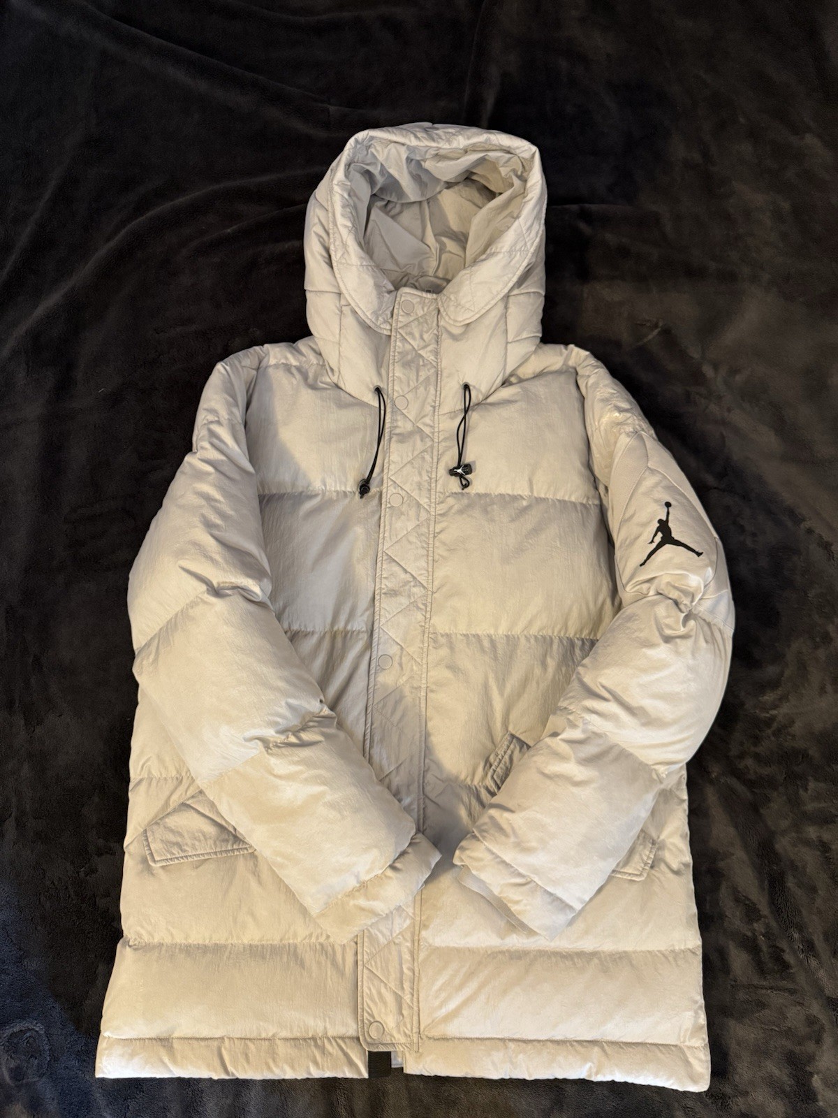 Air Jordan Air Wings Outdoor Mid-length Hooded Down Jacket Light Gray
