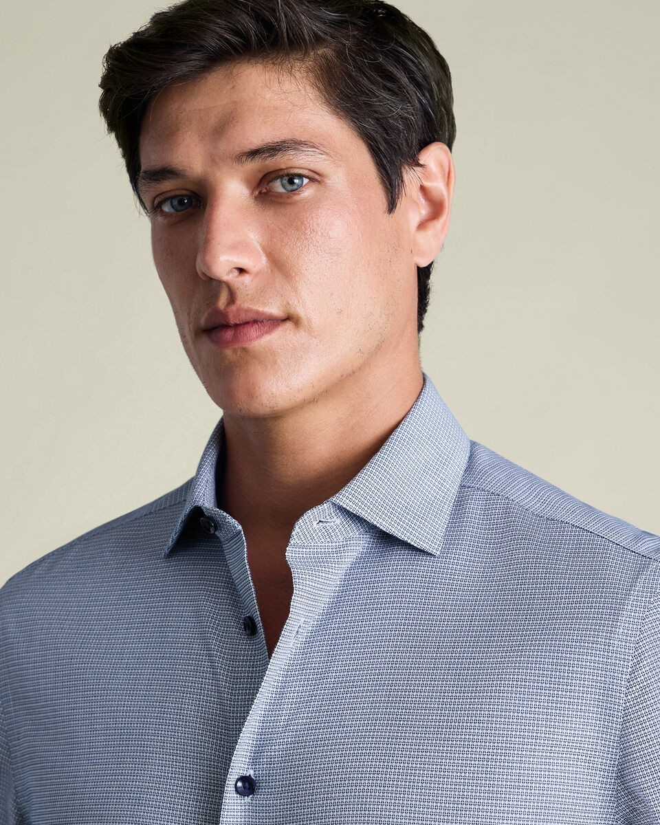 NWOT Charles Tyrwhitt Non-Iron Stretch Texture Shirt Classic Fit 18/36in