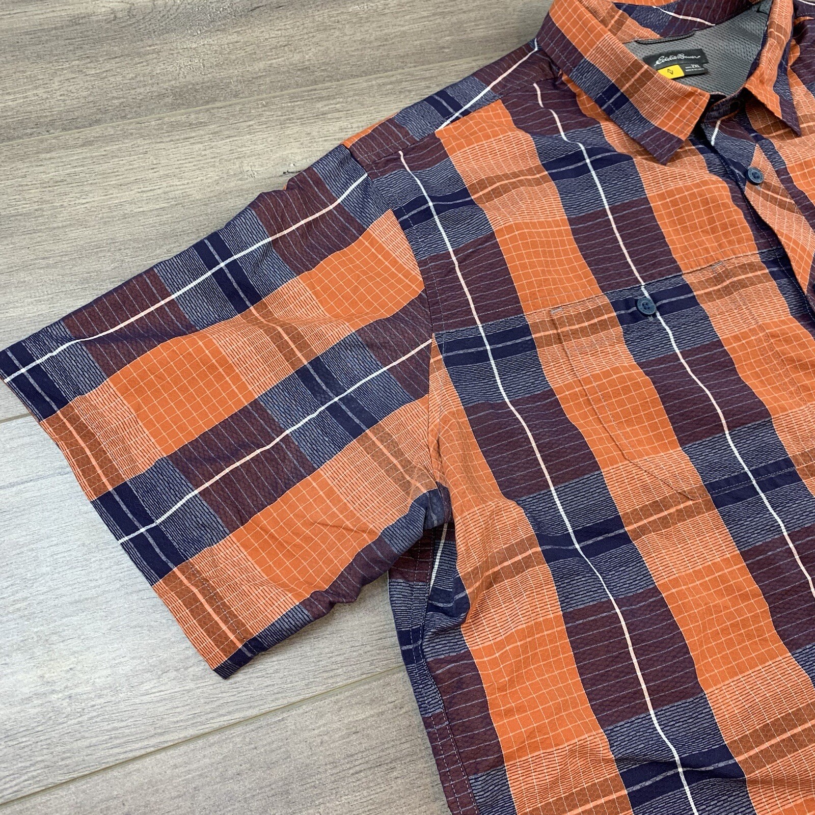 Eddie Bauer Travex Button Up Shirt Men’s 2XL Orange Plaid Short Sleeve Classic