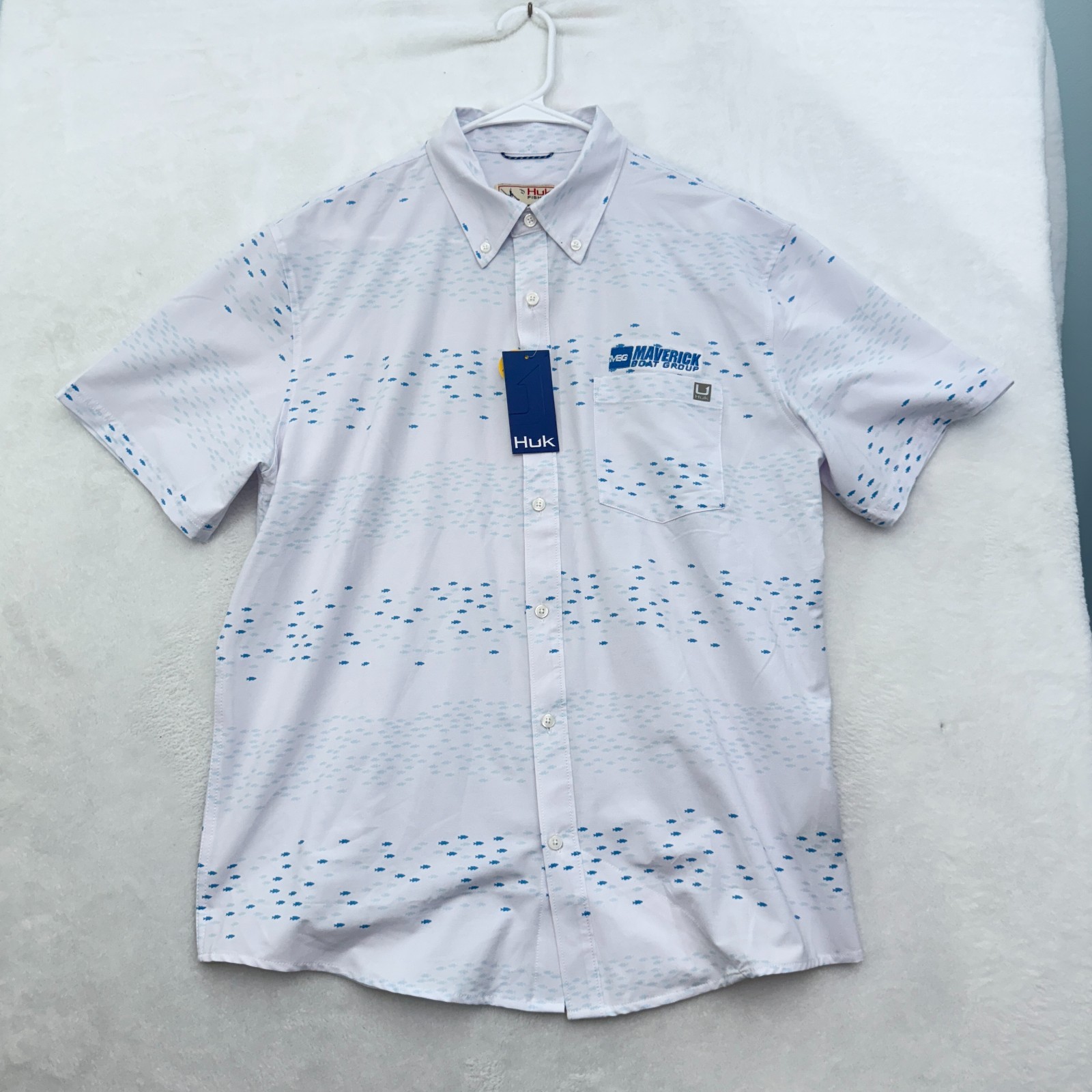 Huk Fishing Shirt Mens L White School Fish Geometric Outdoor Pocket Stretch