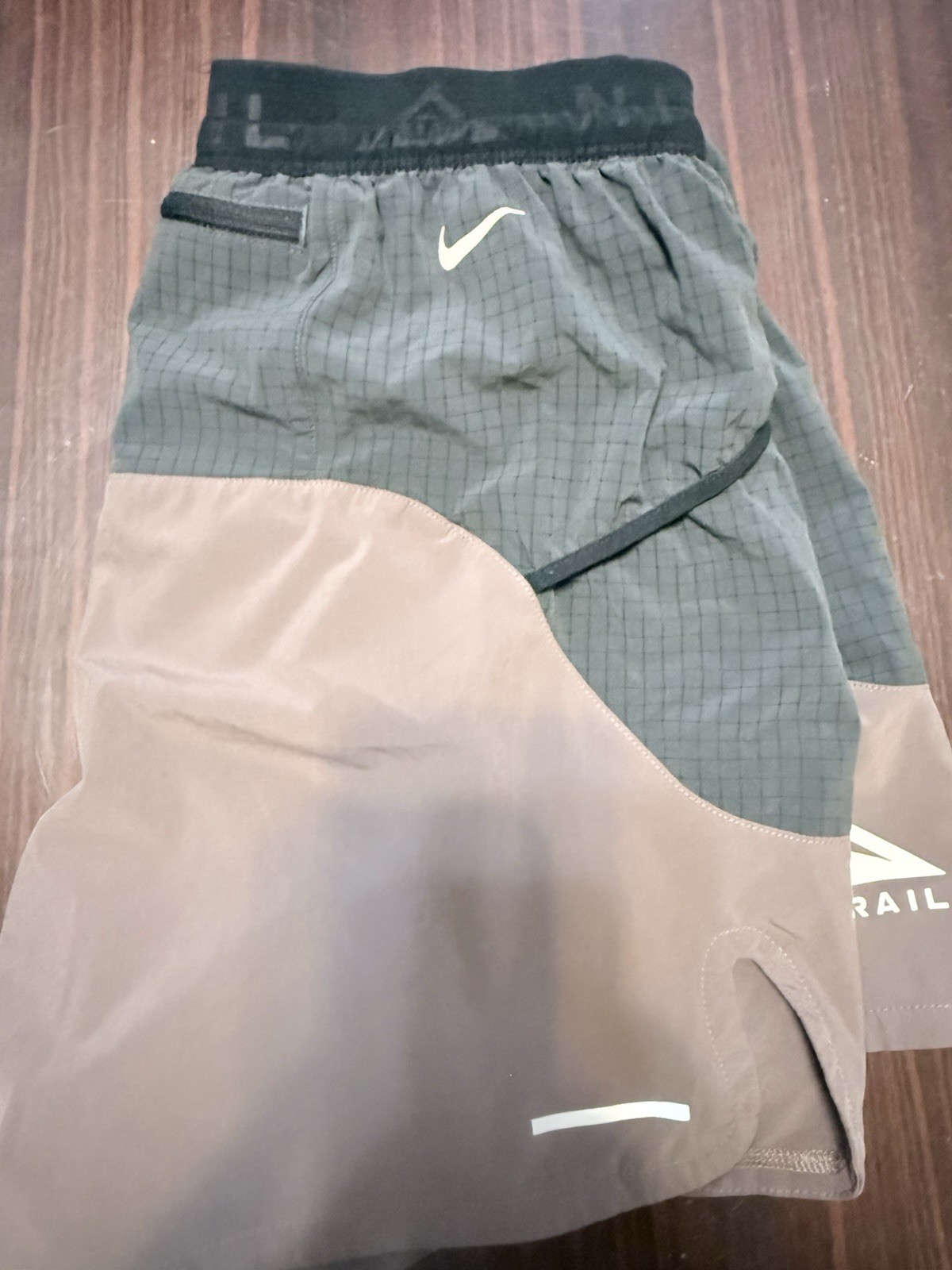 Nike Trail Dri-FIT Men’s Colorblock Shorts Gray/Black M Zip Pocket Drawstring