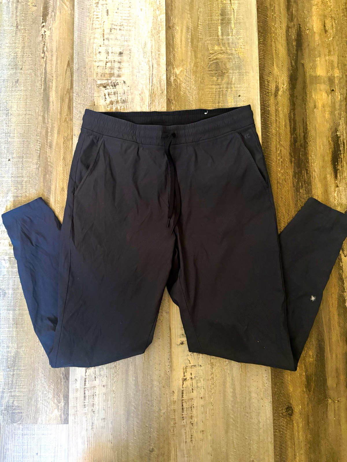 Kenneth Cole Men’s L Regular Black Jogger Pants Drawstring Pockets Tapered