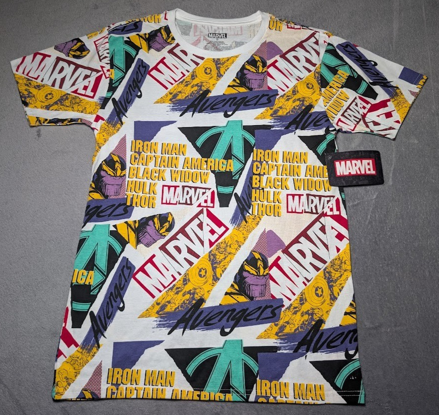 NWT Marvel Avengers Men’s All Over Print T-Shirt Short Sleeves Size Small