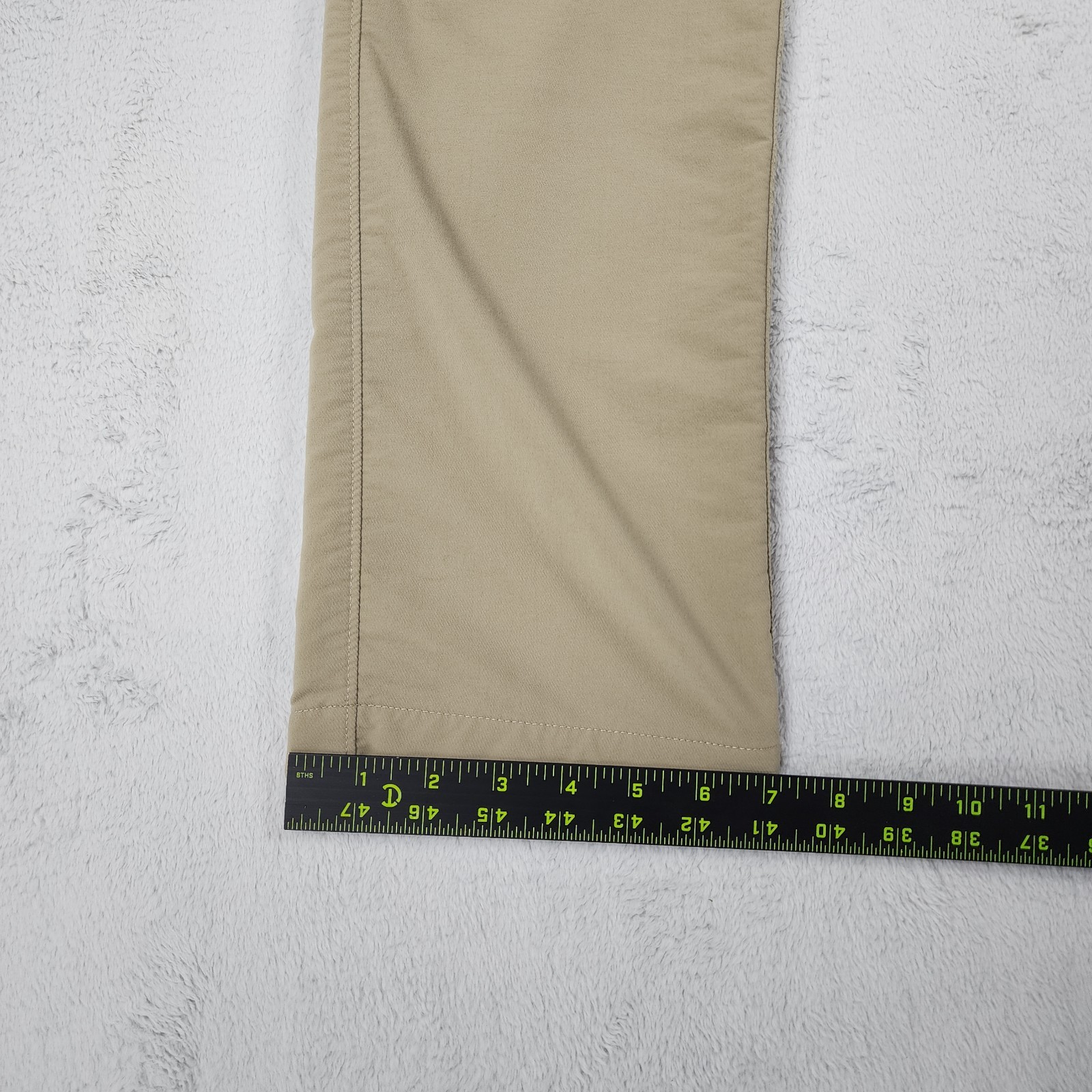 Under Armour Loose Fit Pants Mens L/YLG Tan Cargo Performance Straight
