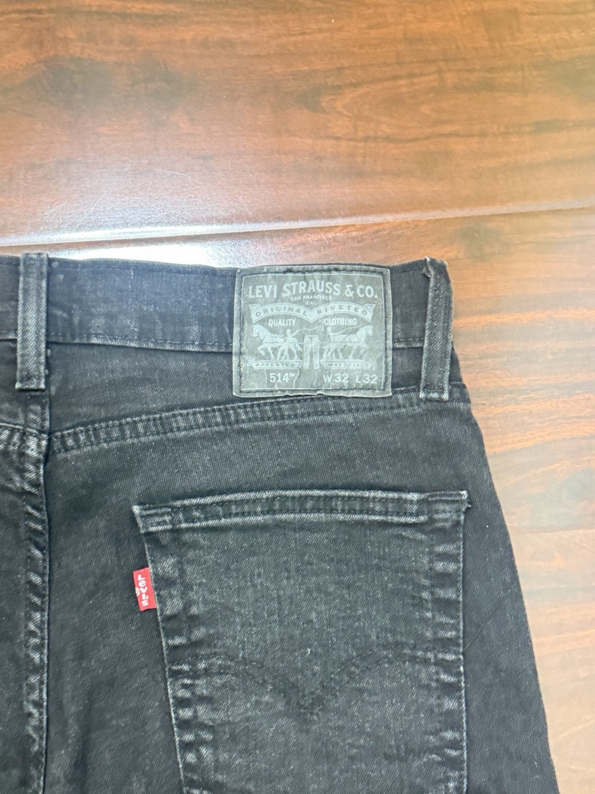 Men Levi’s 514 Straight Leg Jeans 32×32 In Black