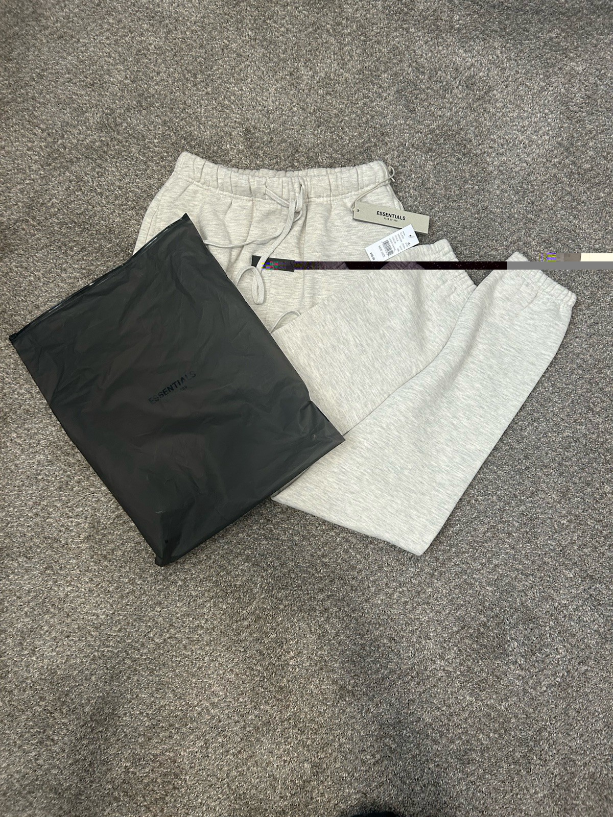 Fear of God Essentials Light Oatmeal Logo Drawstring Elastic Sweatpants Men M