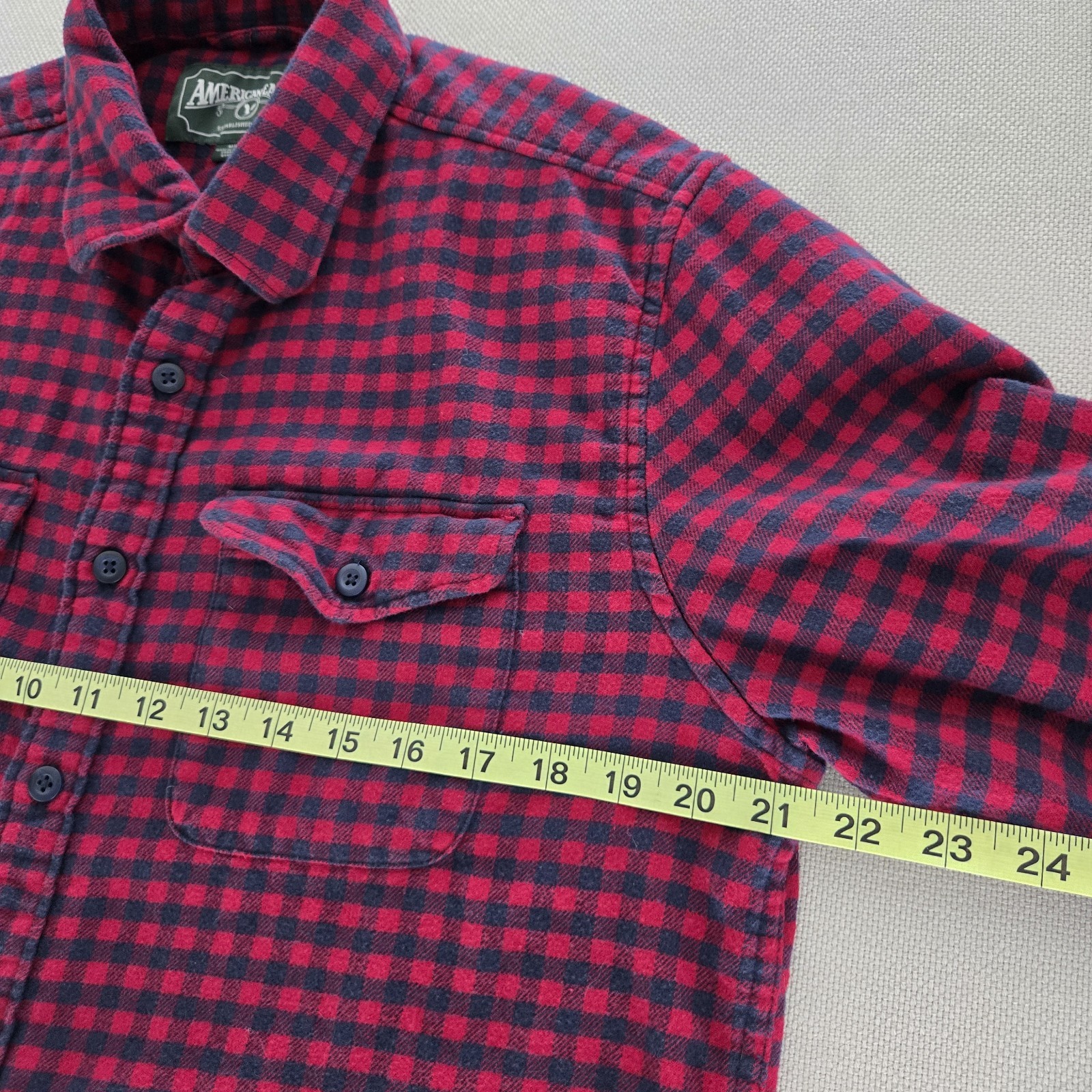 American Eagle Men’s Medium Long Sleeve Red Blue Plaid Flannel Shirt Classic