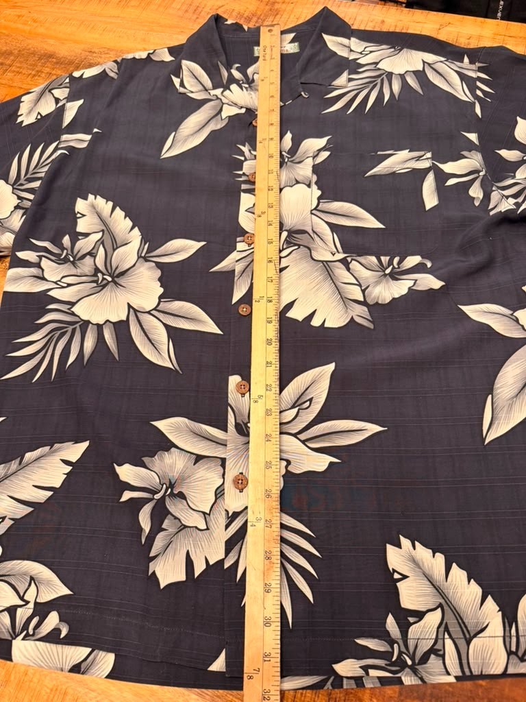 Tommy Bahama Men’s XL Silk Hawaiian Camp Shirt Black Floral Tropical Aloha