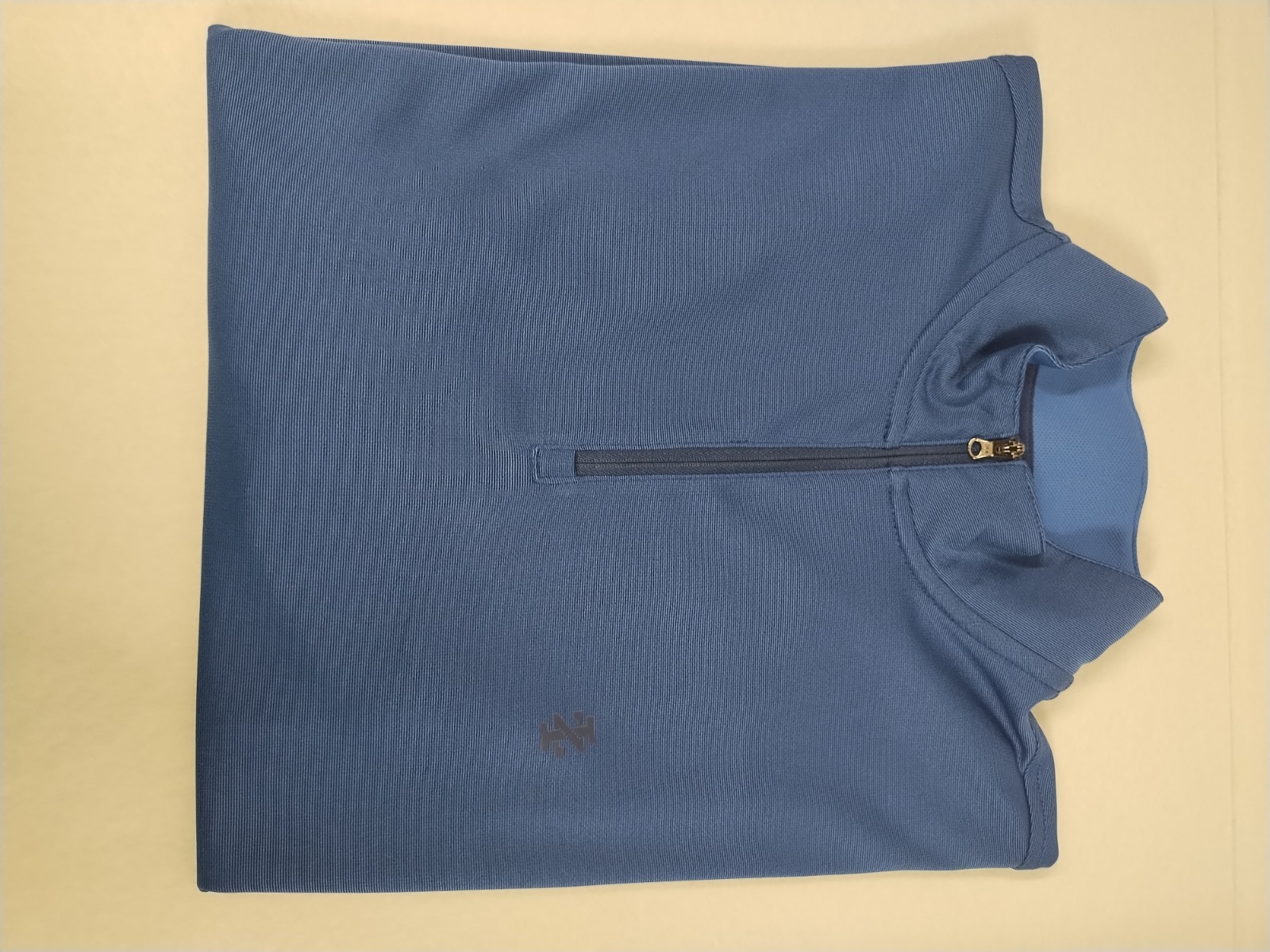 IZOD Golf Men’s Blue M Solid 1/4 Zip Mock Neck Long Sleeve Pullover