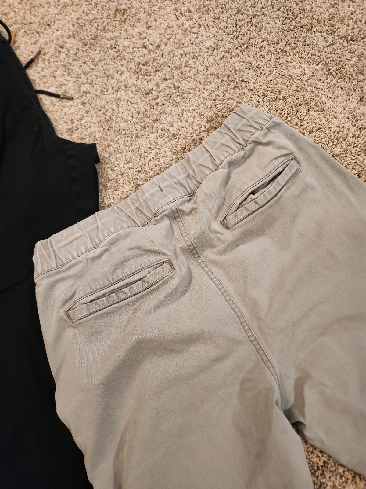 Old Navy Modern Jogger Pants Men’s – Light Gray, Black, Charcoal – Small